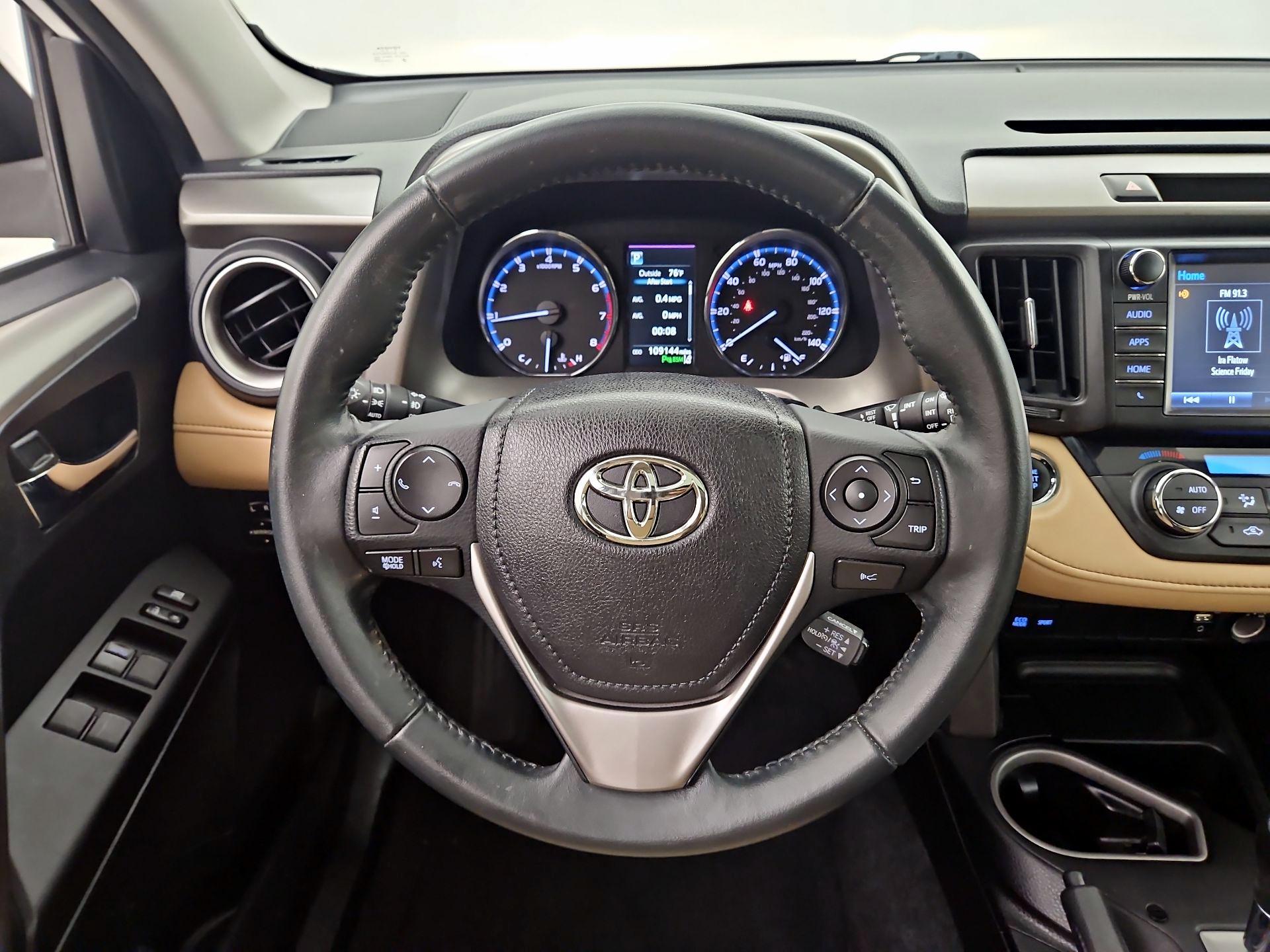 Thumbnail: 2016 Toyota RAV4 - 10