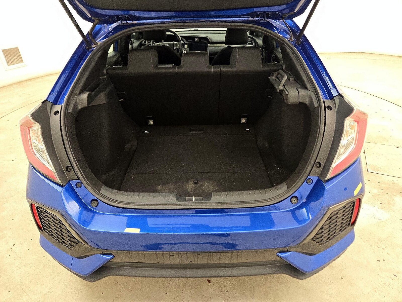 2017 Honda Civic Hatchback EX - Photo 21