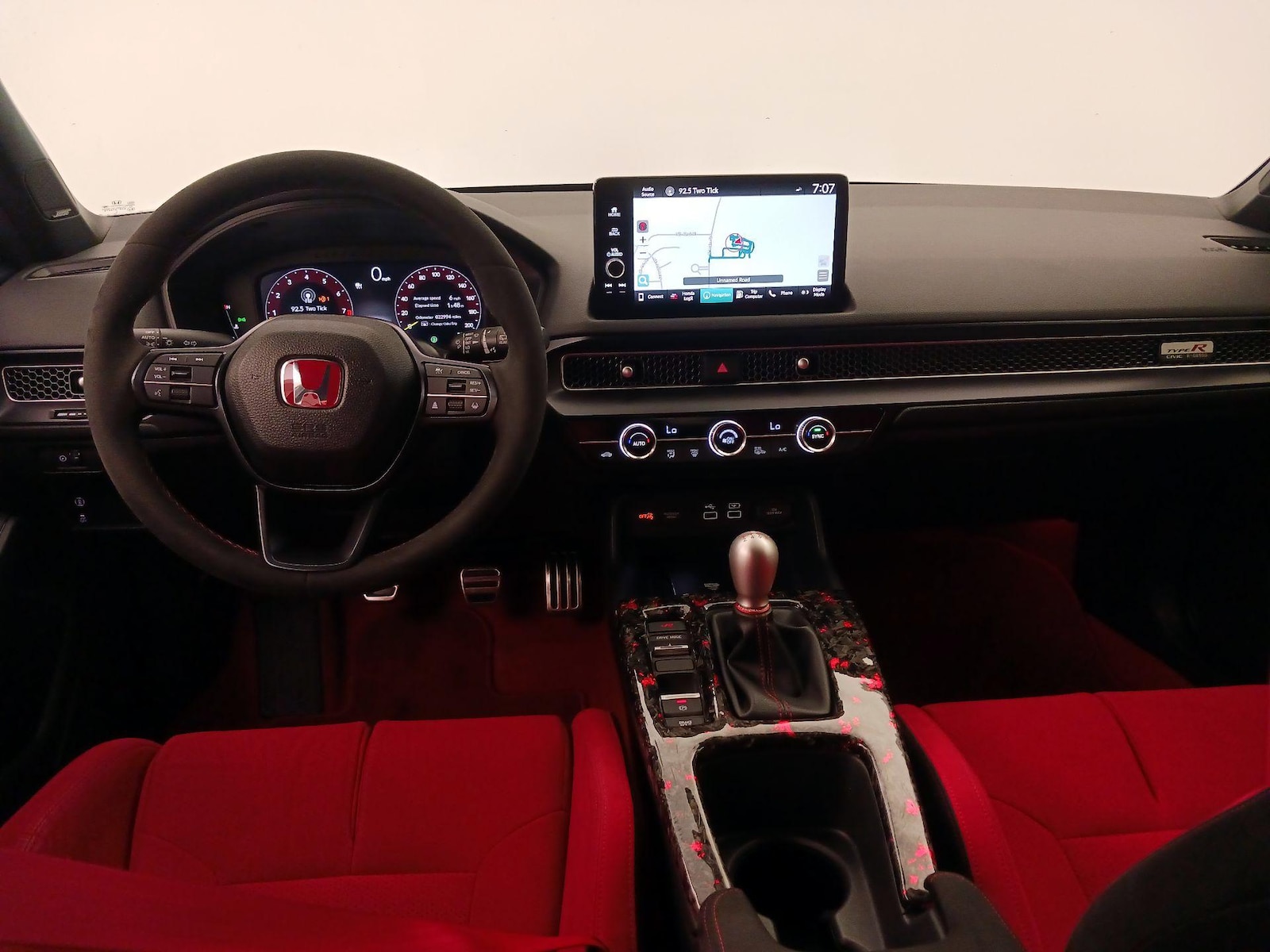 Apple CarPlay® & Android Auto™