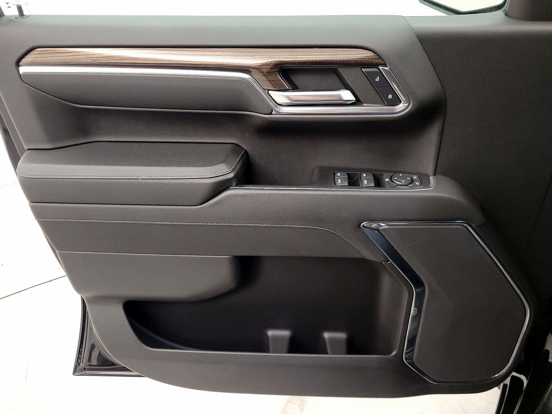 Thumbnail: 2023 Chevrolet Silverado 1500 - 12