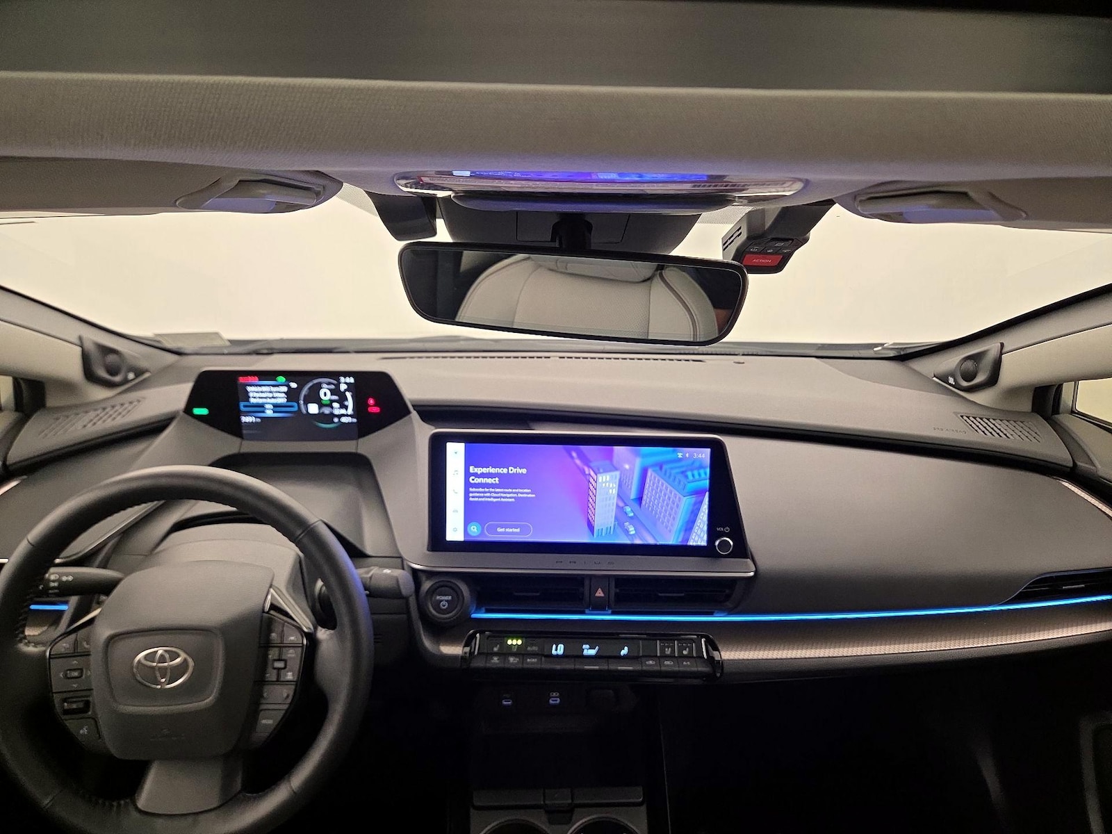 2024 Toyota Prius Limited - Photo 10