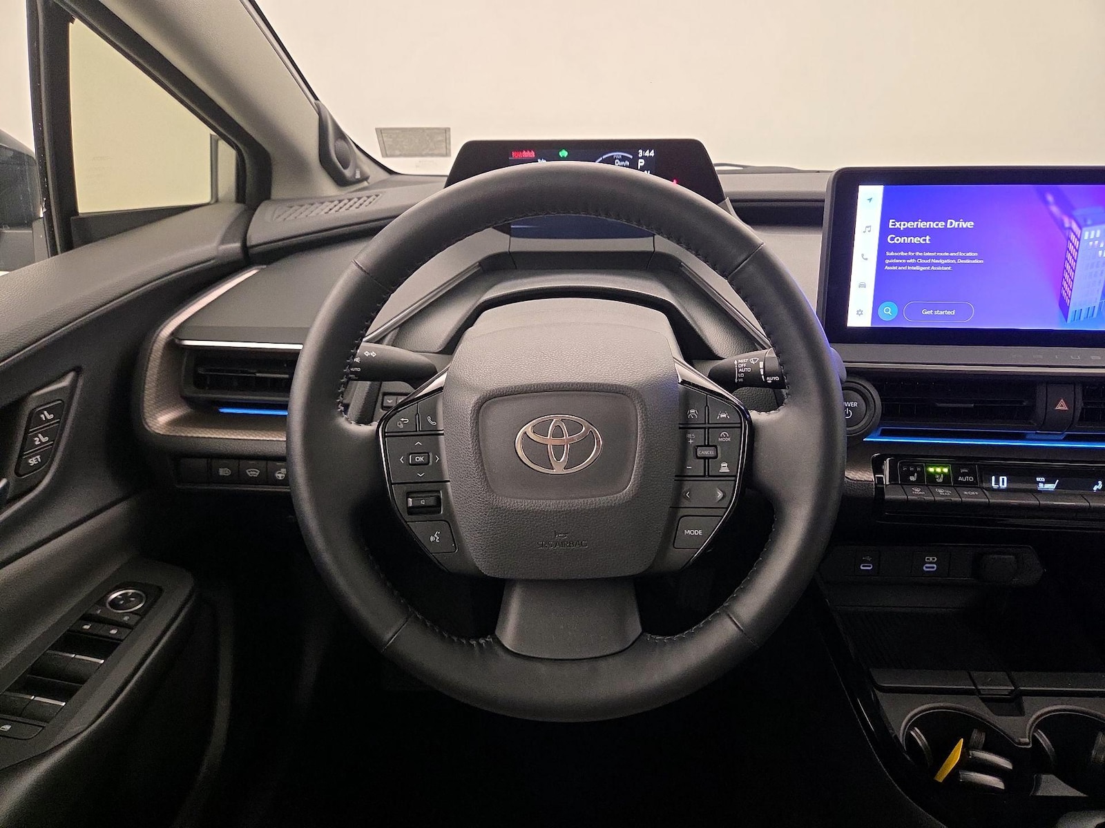 2024 Toyota Prius Limited - Photo 11