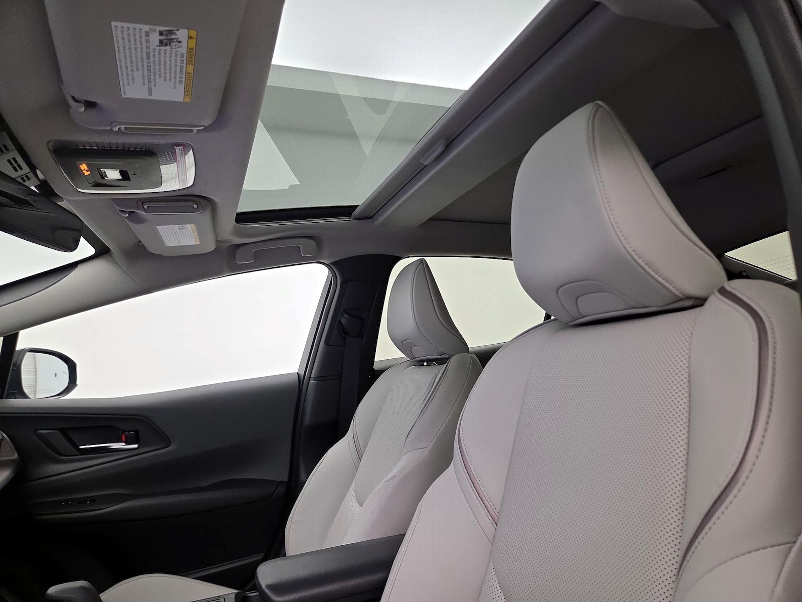 2024 Toyota Prius Limited - Photo 20