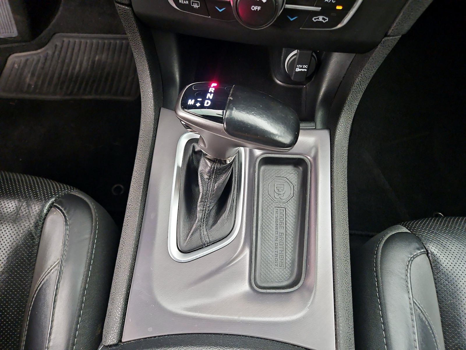 2020 Dodge Charger SXT - Photo 18