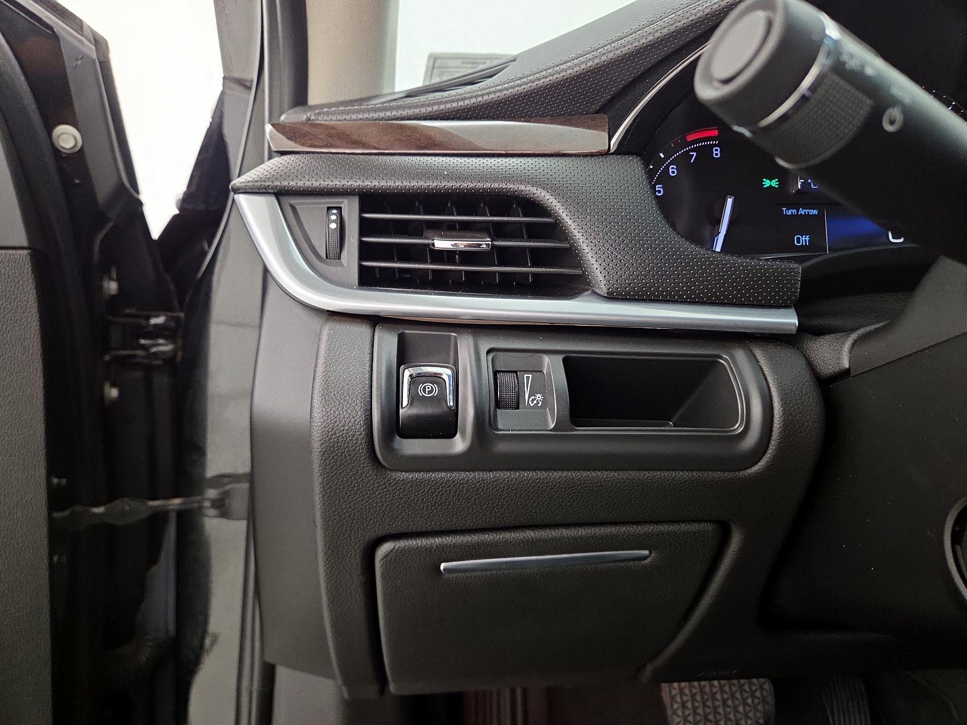 Thumbnail: 2017 Cadillac XTS - 13