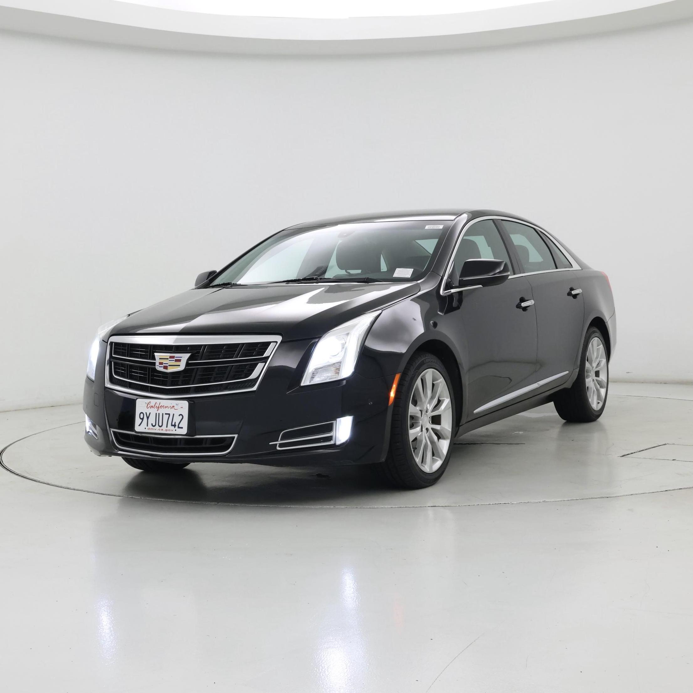 Thumbnail: 2017 Cadillac XTS - 4