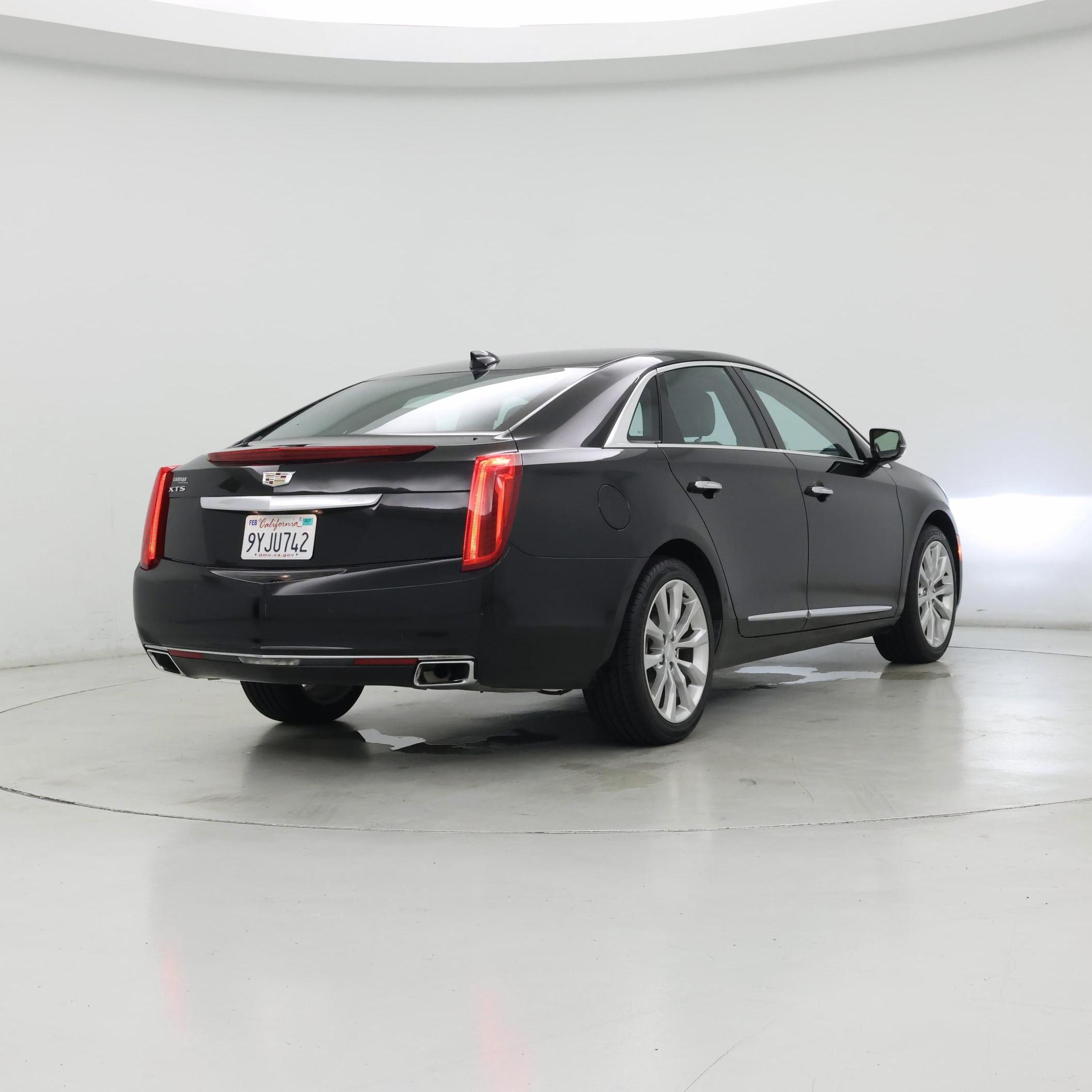 Thumbnail: 2017 Cadillac XTS - 8