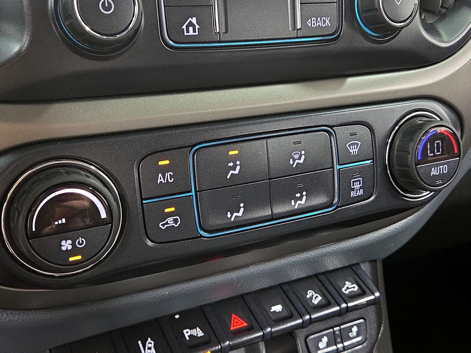 2021 Chevrolet Colorado Z71 - Photo 17