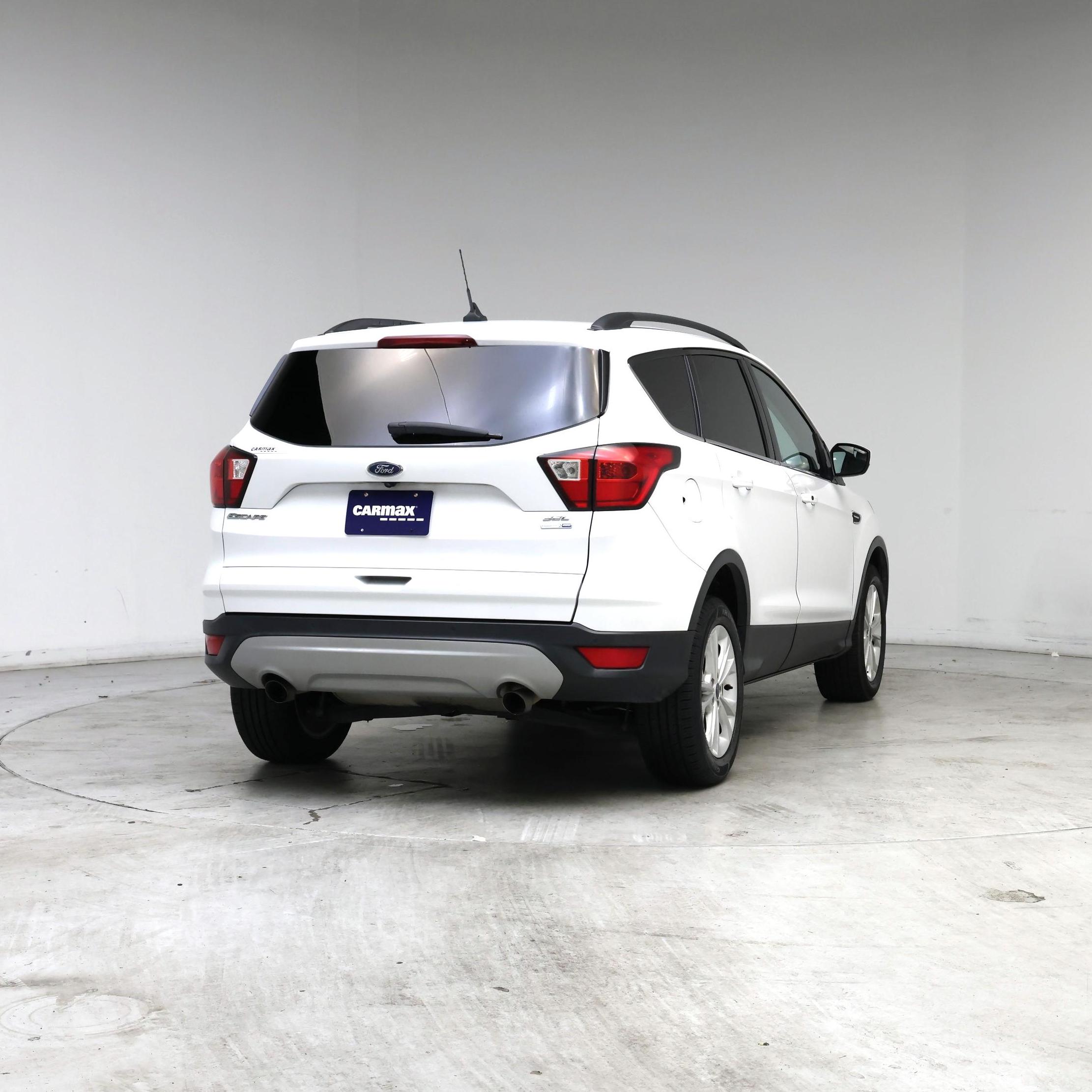 Thumbnail: 2019 Ford Escape - 8
