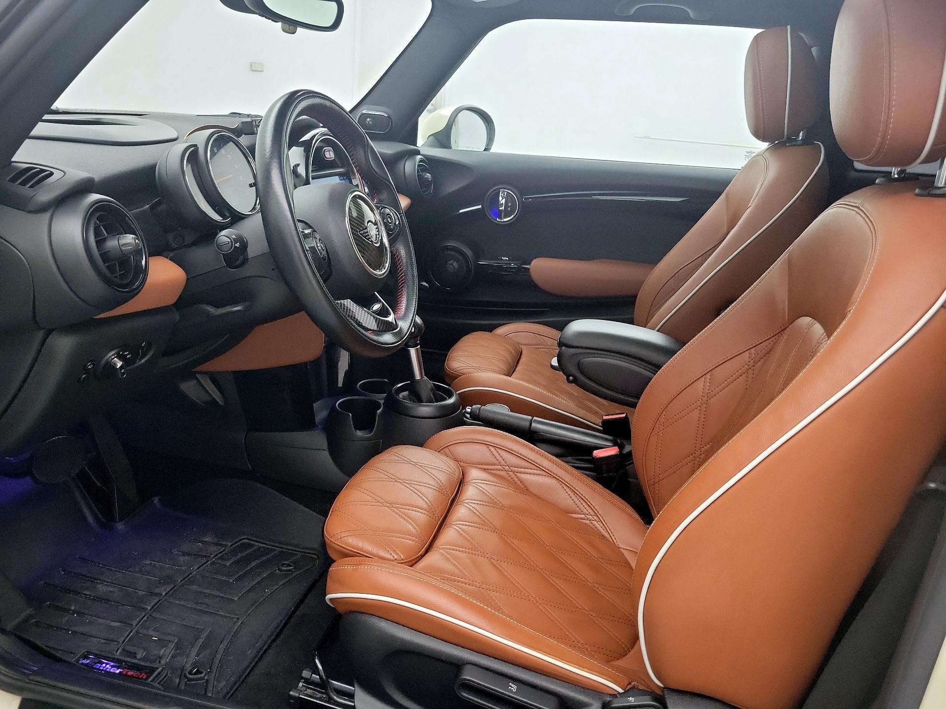 Thumbnail: 2019 MINI Cooper Hardtop - 11