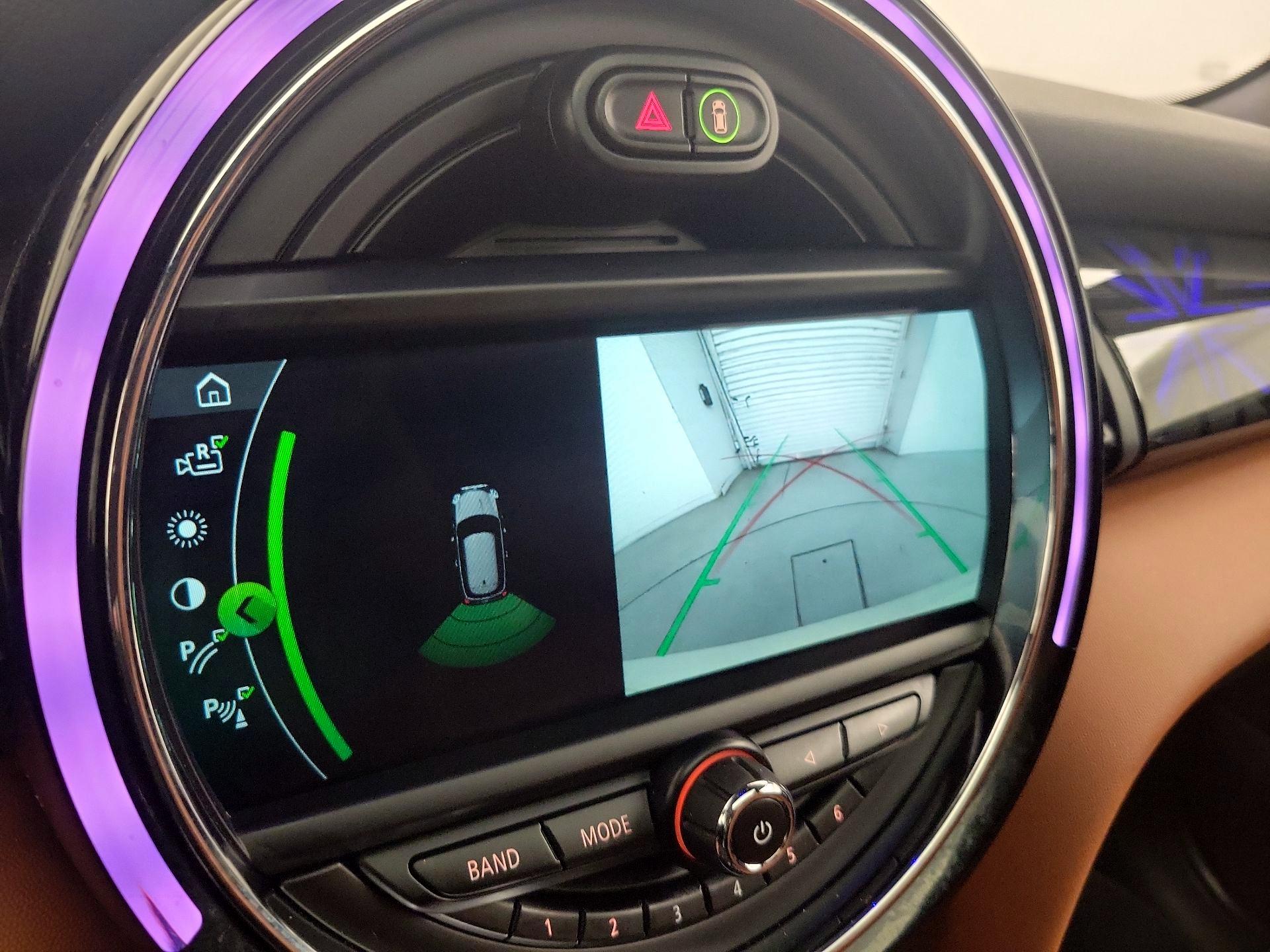Thumbnail: 2019 MINI Cooper Hardtop - 15