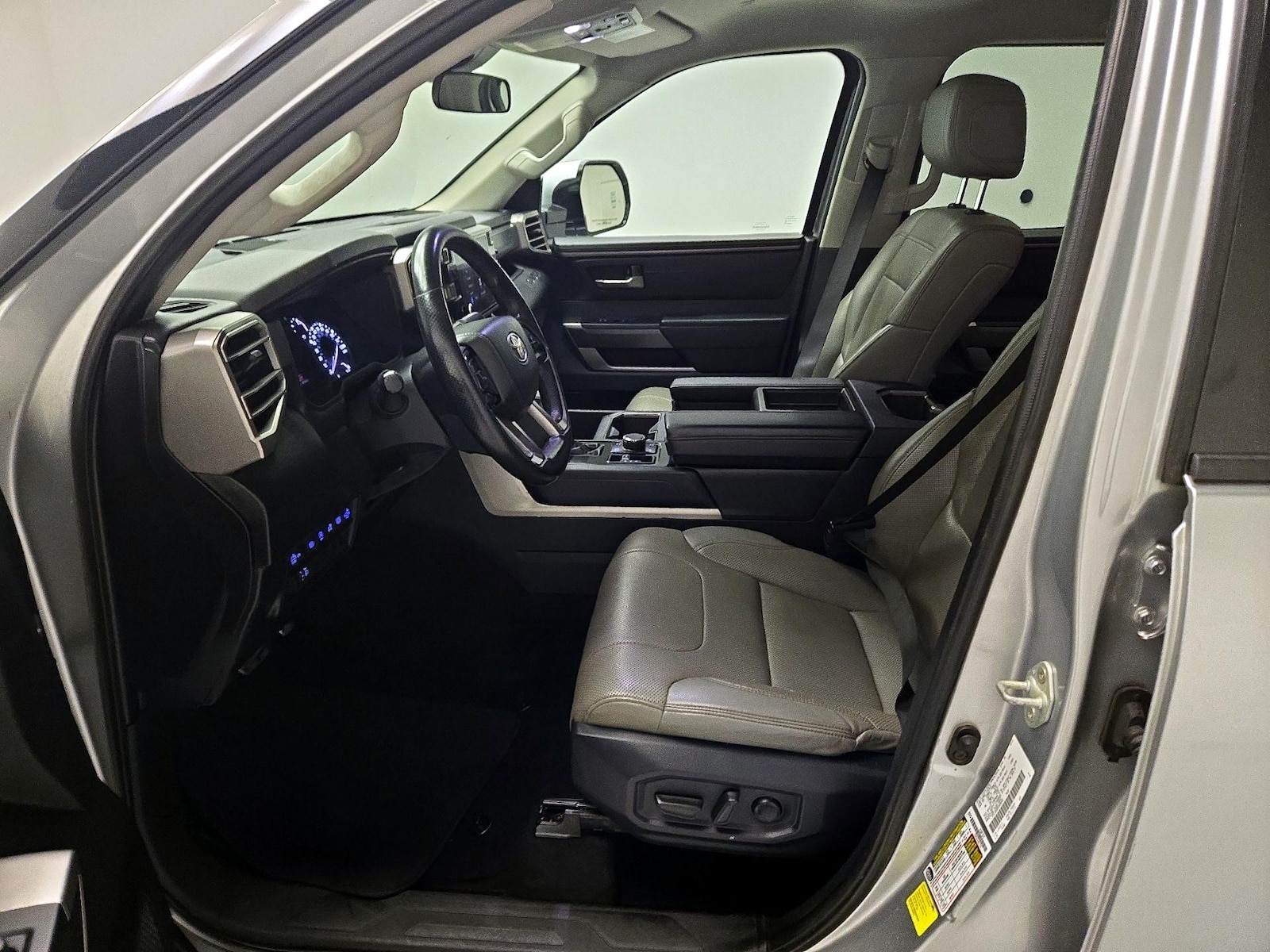 2023 Toyota Tundra SR5 - Photo 10