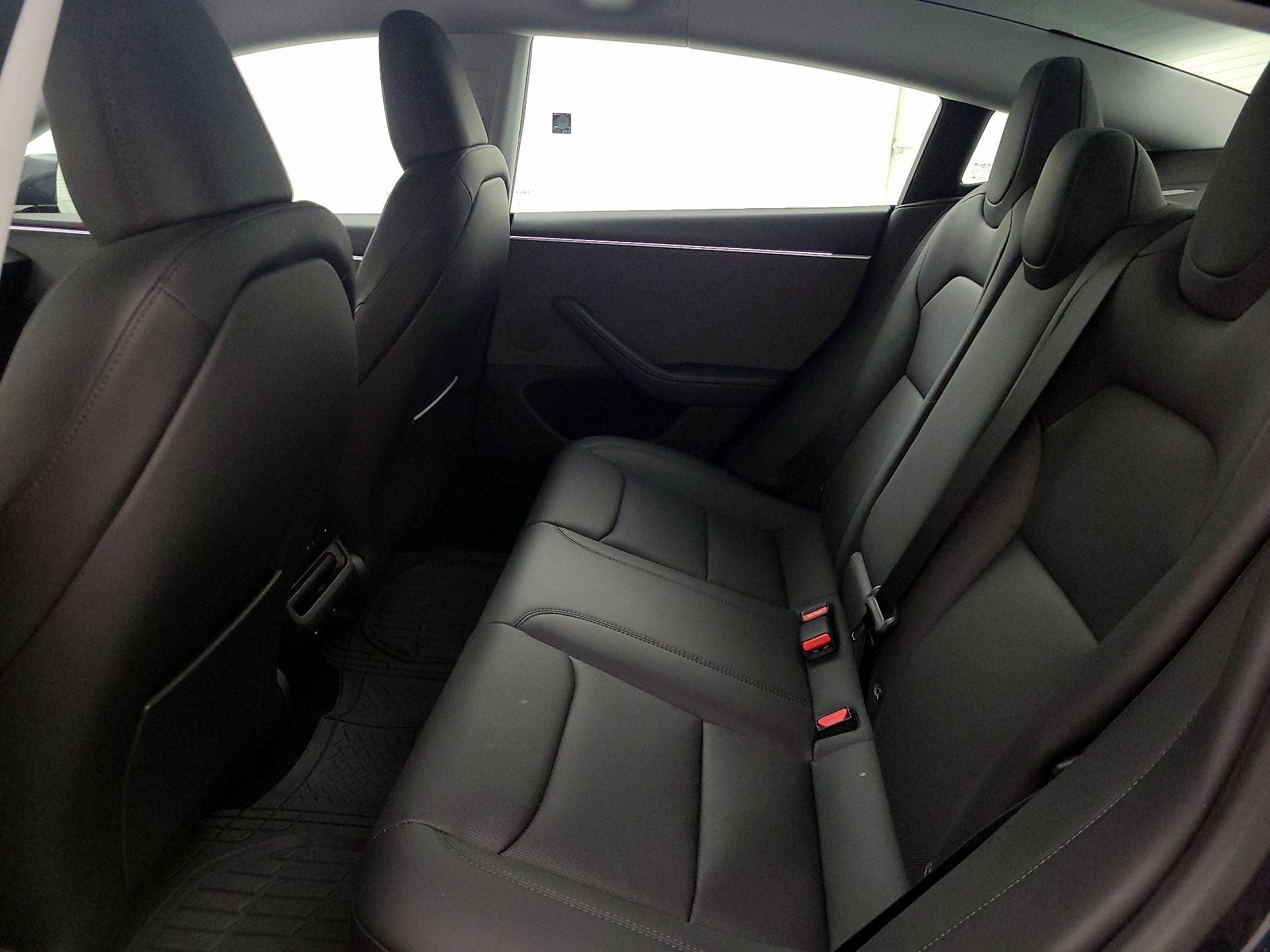 Thumbnail: 2025 Tesla Model 3 - 19