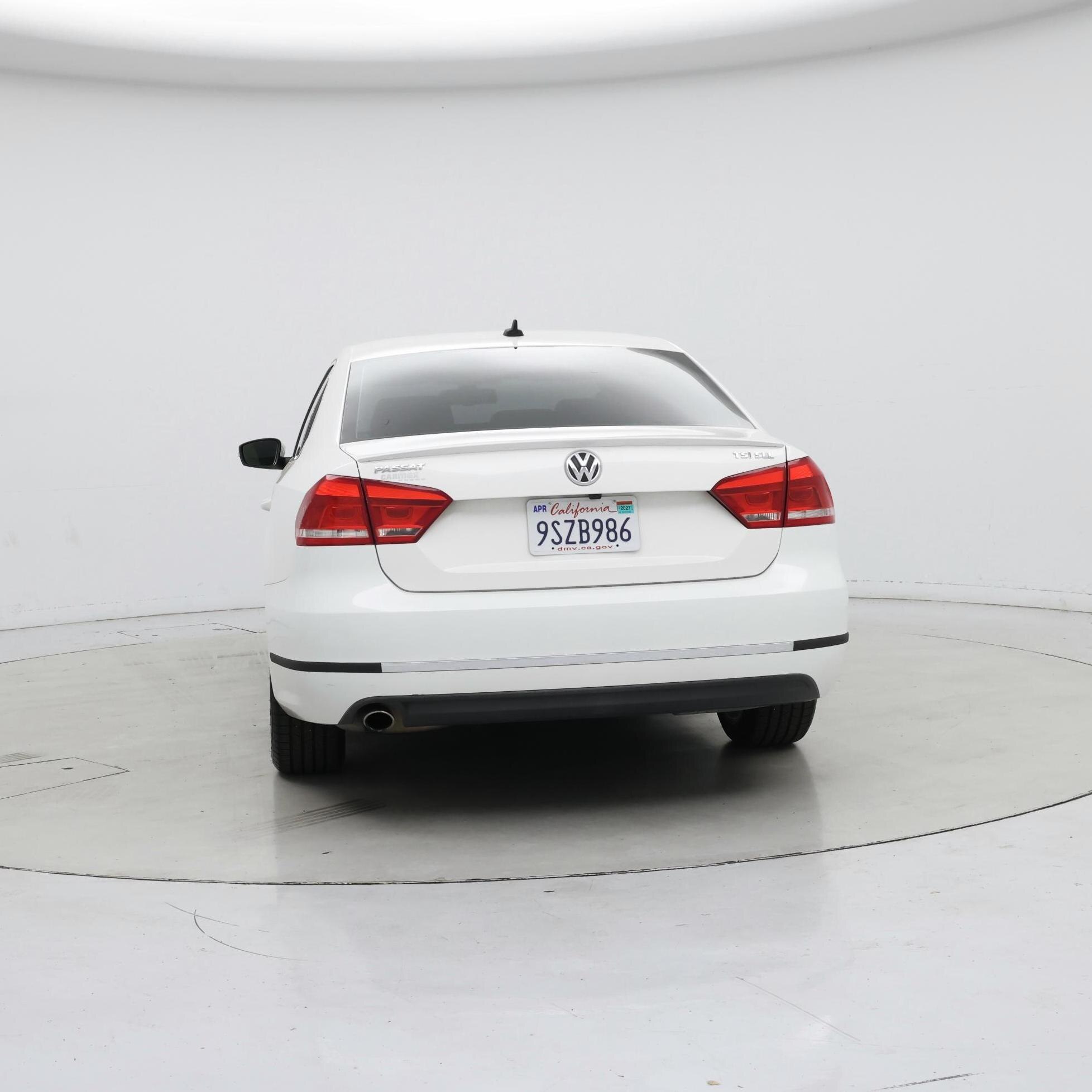 Thumbnail: 2015 Volkswagen Passat - 6