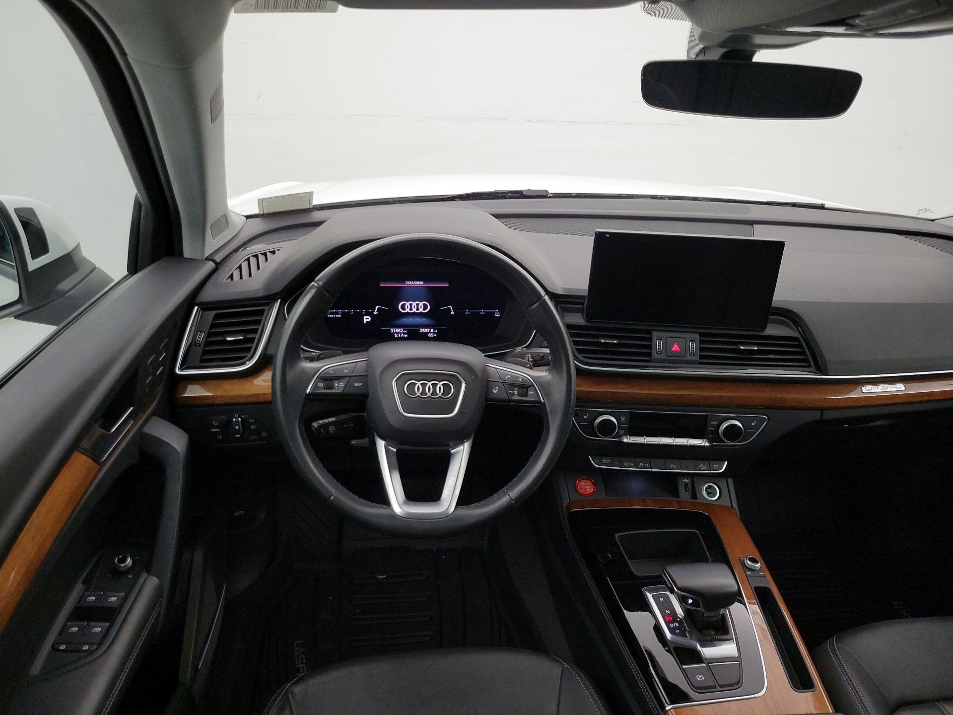 Thumbnail: 2023 Audi Q5 - 10