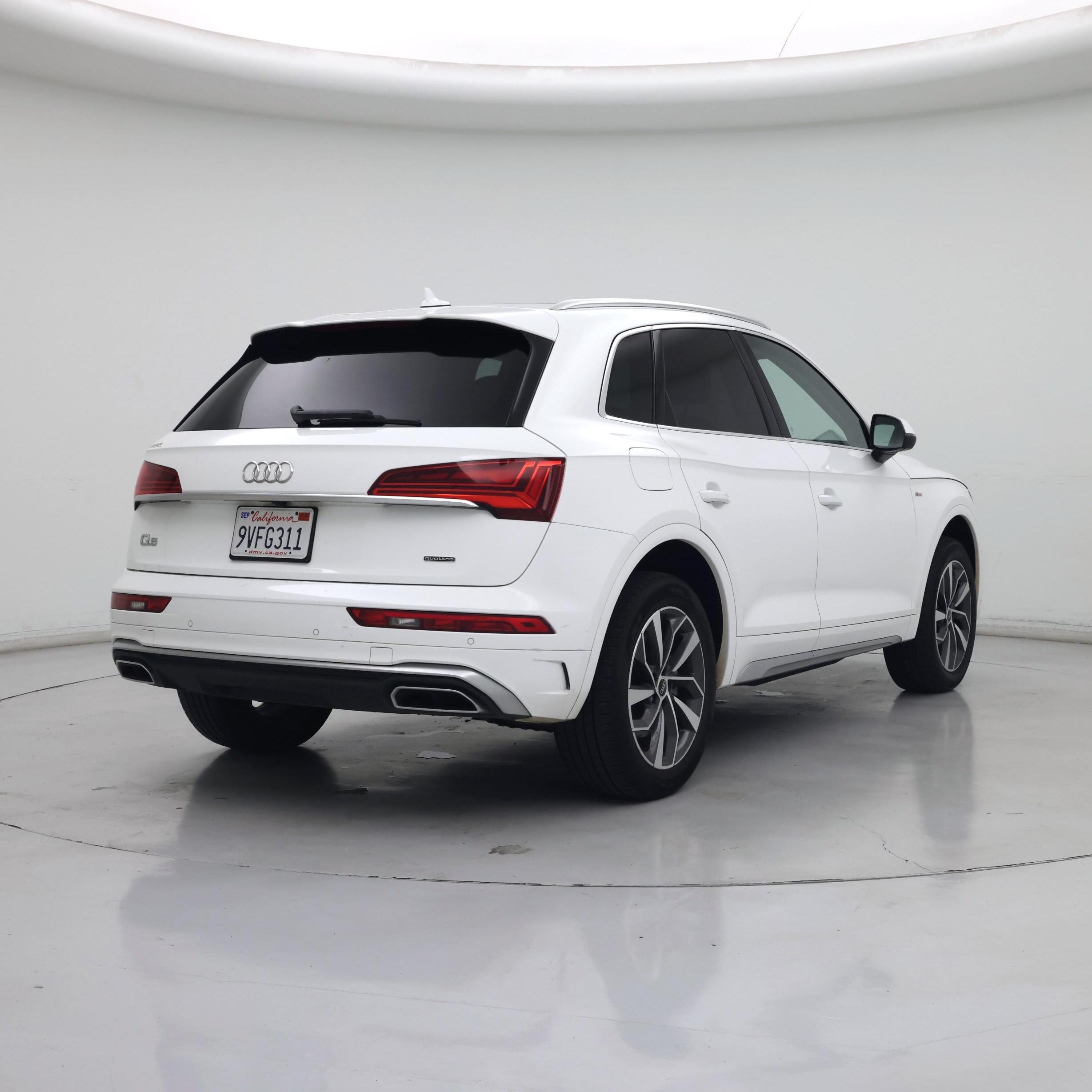 Thumbnail: 2023 Audi Q5 - 8