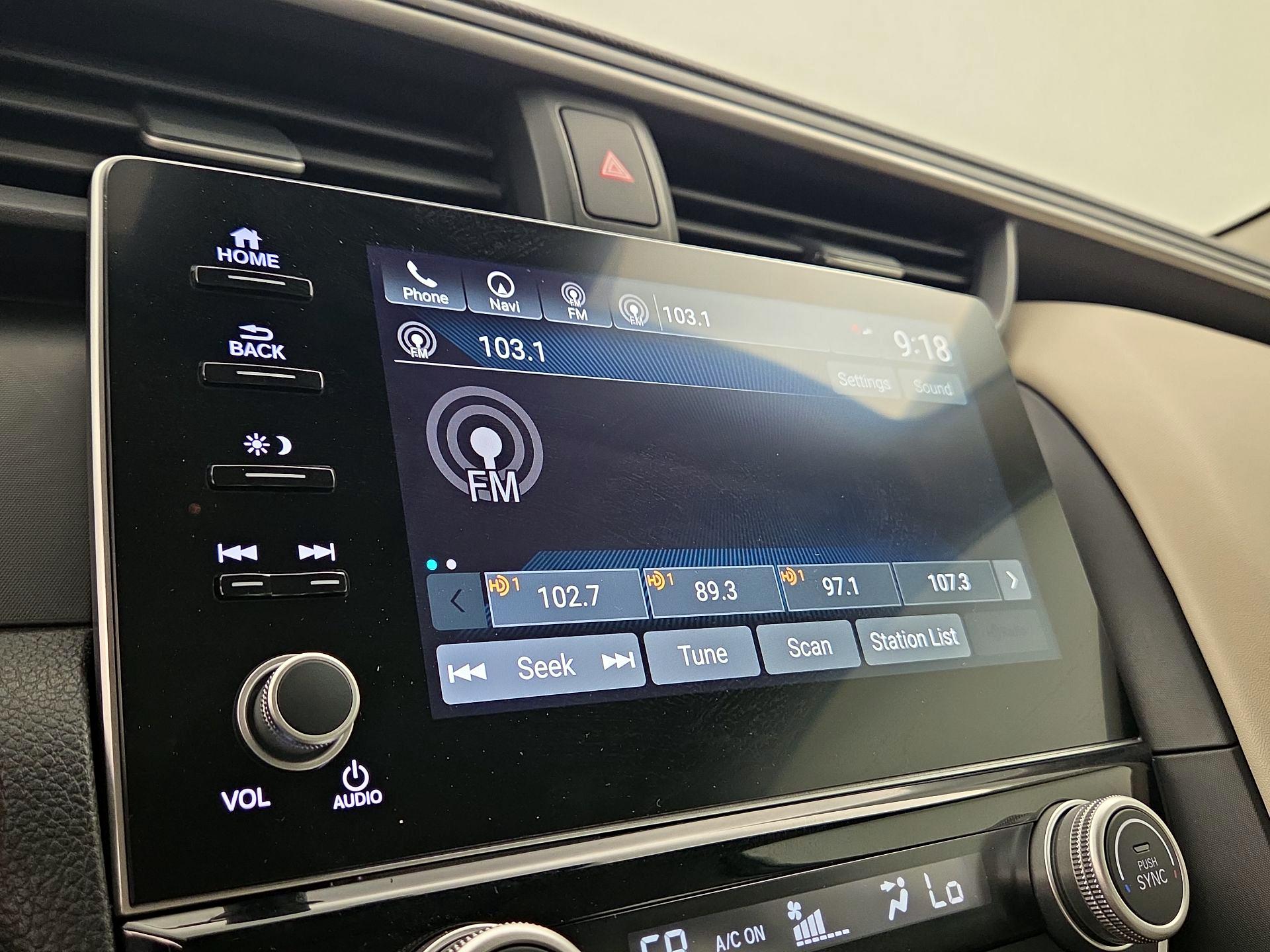 Thumbnail: 2019 Honda Insight - 16