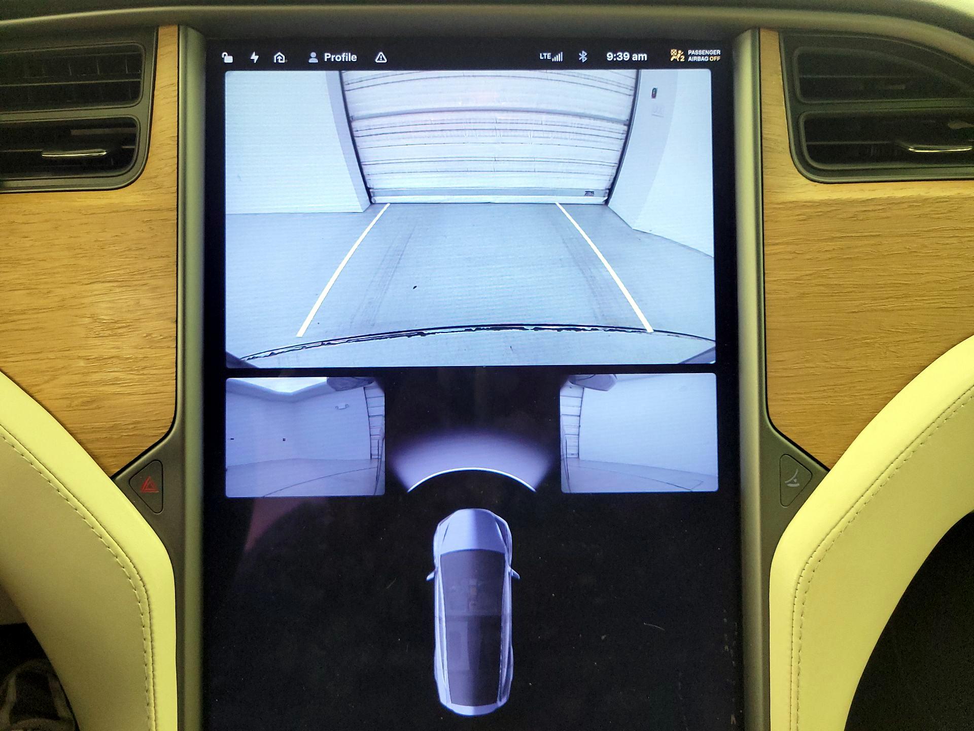Thumbnail: 2020 Tesla Model X - 13