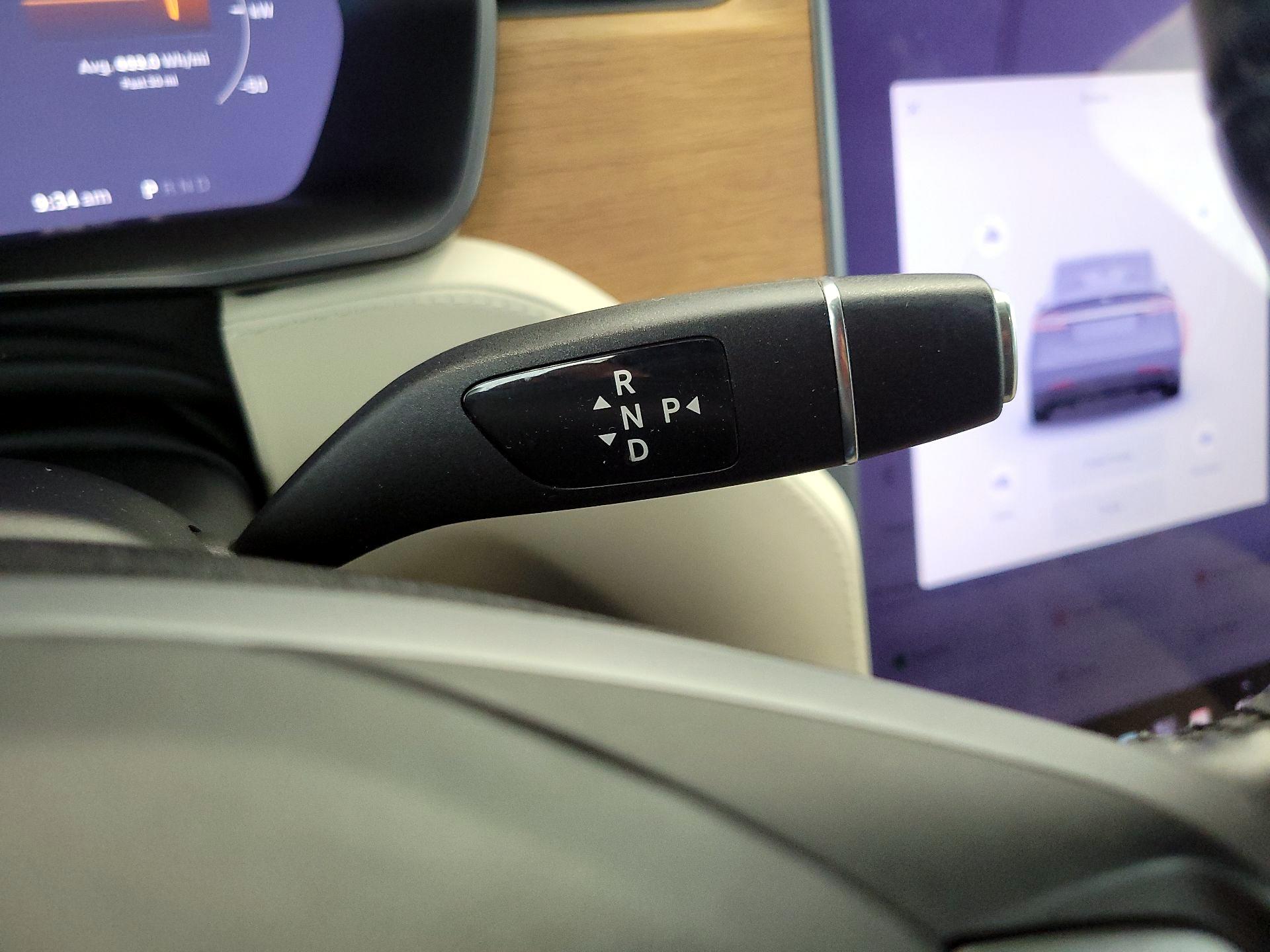 Thumbnail: 2020 Tesla Model X - 16