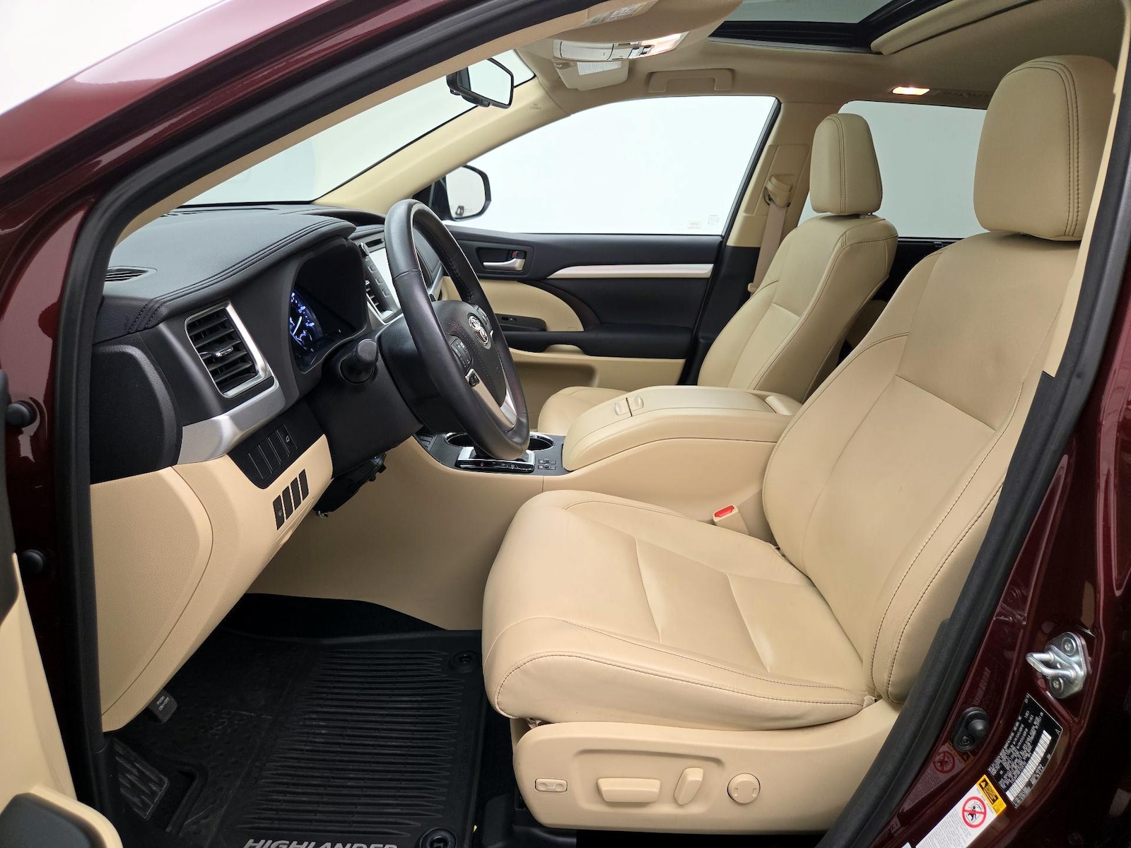 2015 Toyota Highlander XLE - Photo 12