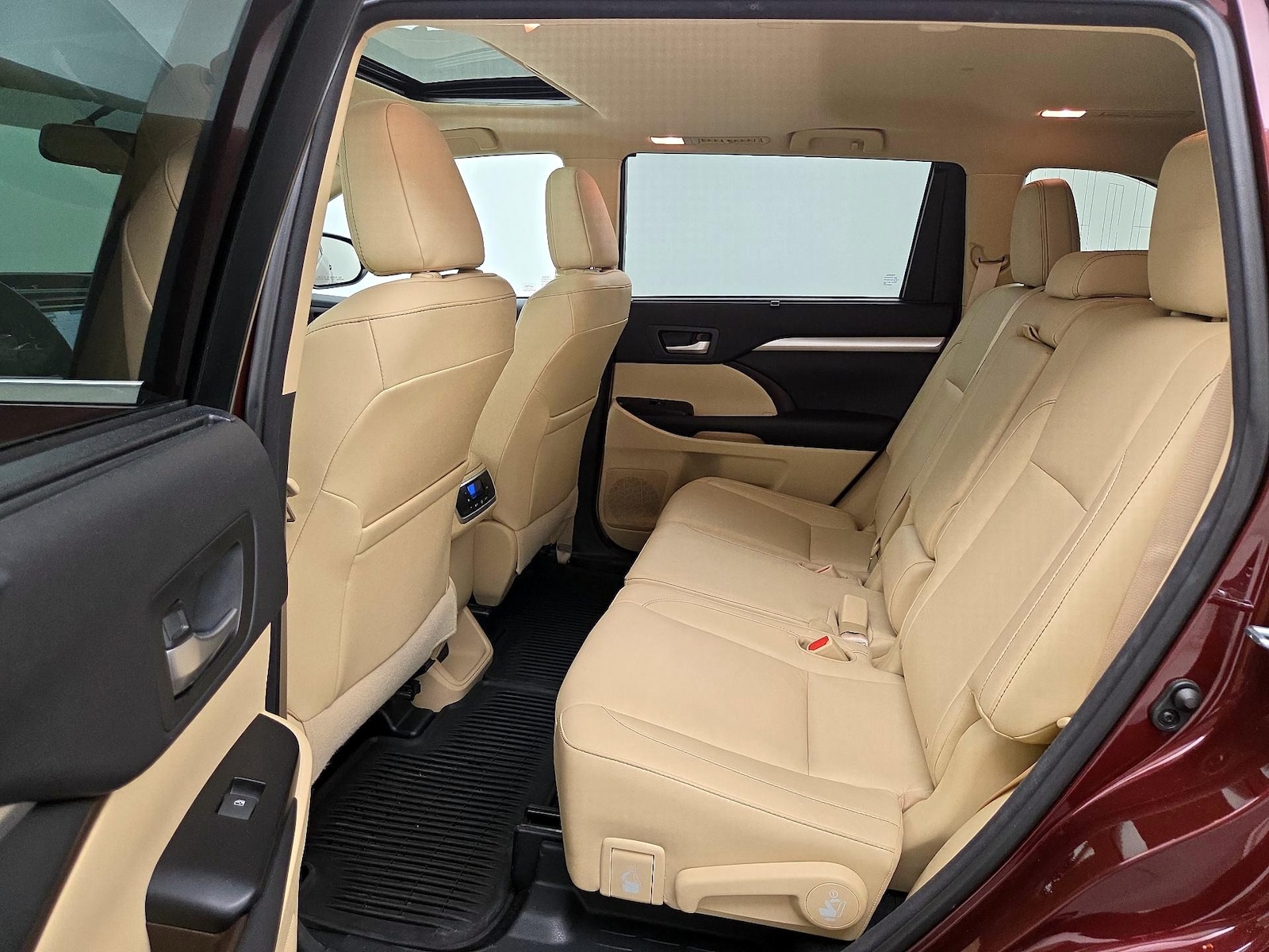 2015 Toyota Highlander XLE - Photo 22