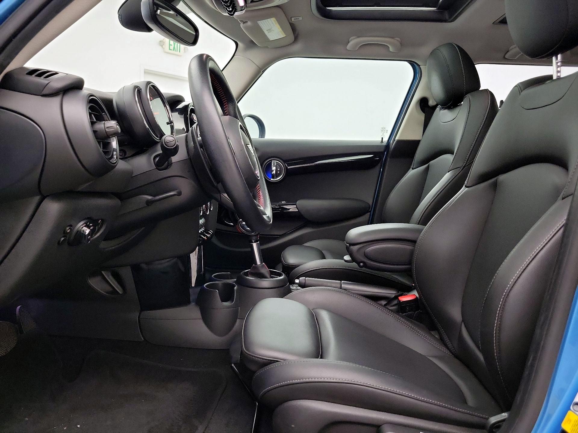 Thumbnail: 2019 MINI Cooper Hardtop - 11
