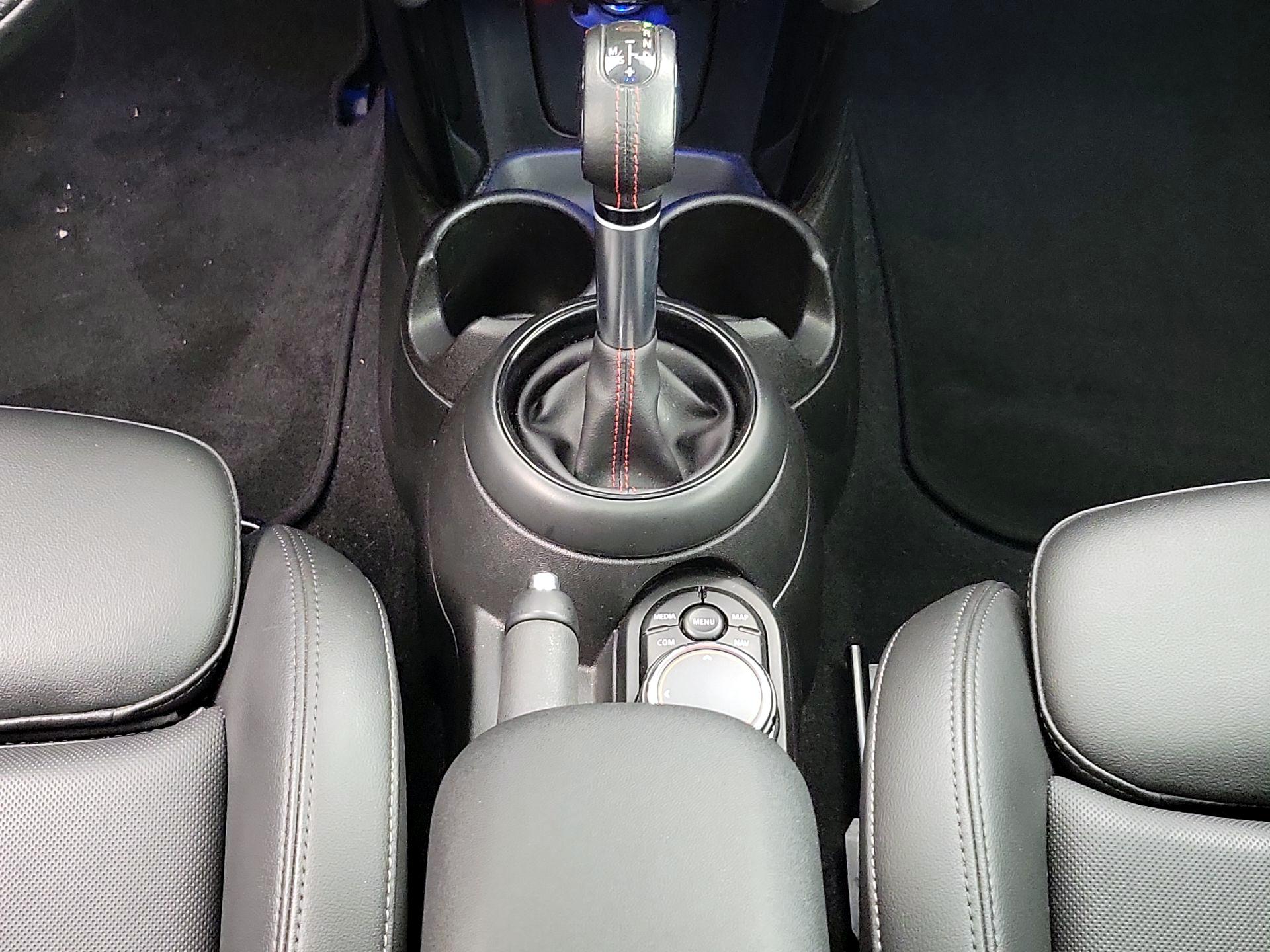 Thumbnail: 2019 MINI Cooper Hardtop - 17