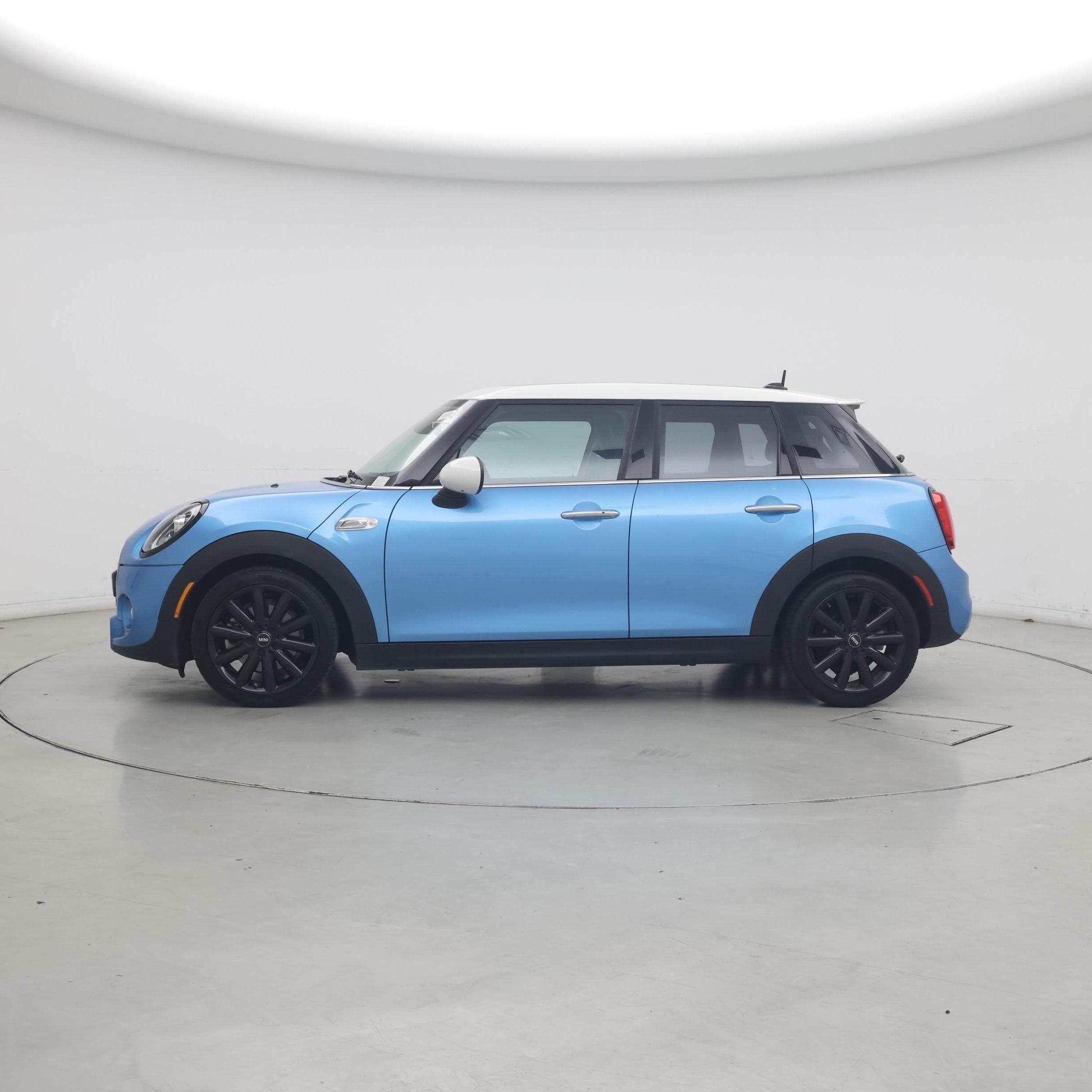 Thumbnail: 2019 MINI Cooper Hardtop - 3