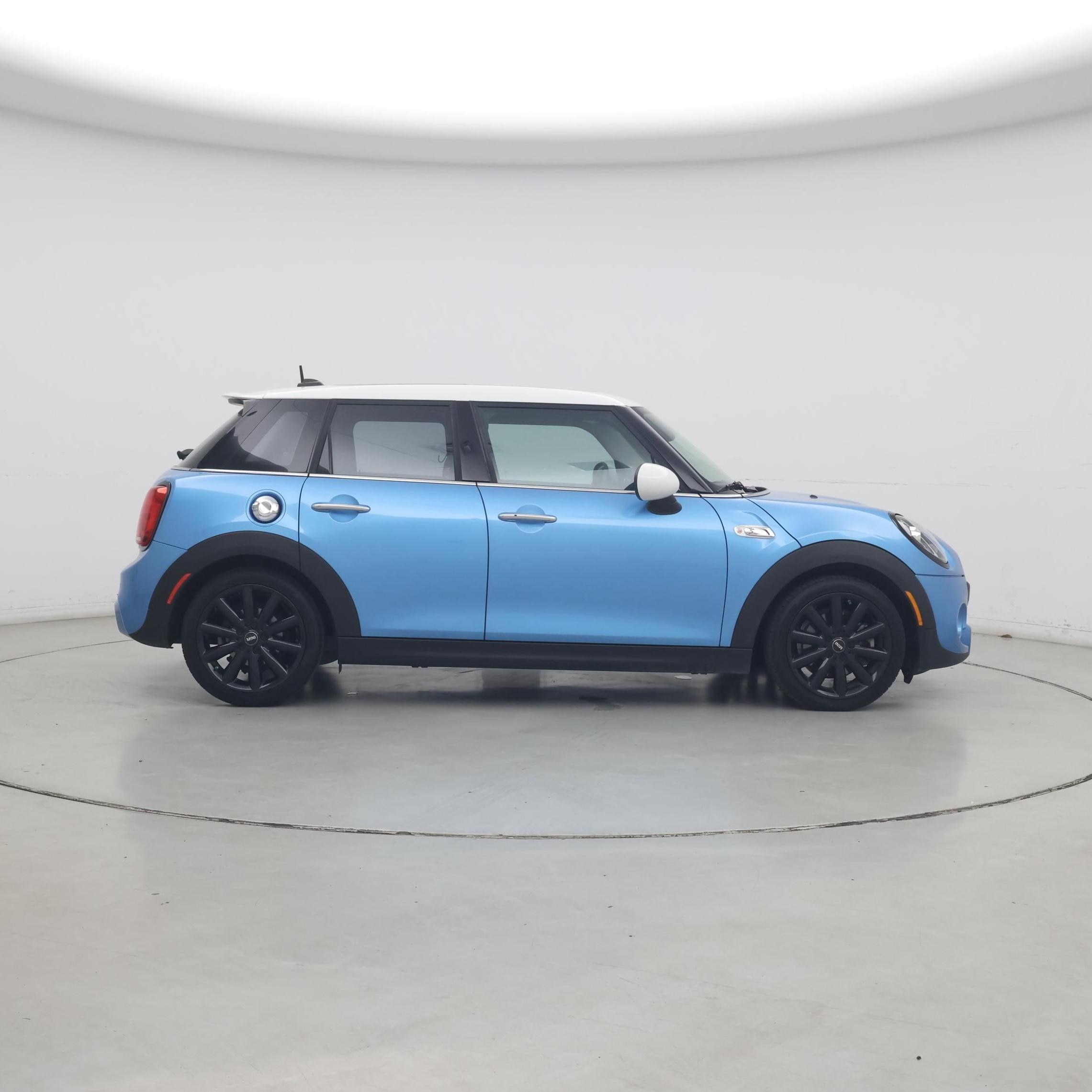 Thumbnail: 2019 MINI Cooper Hardtop - 7