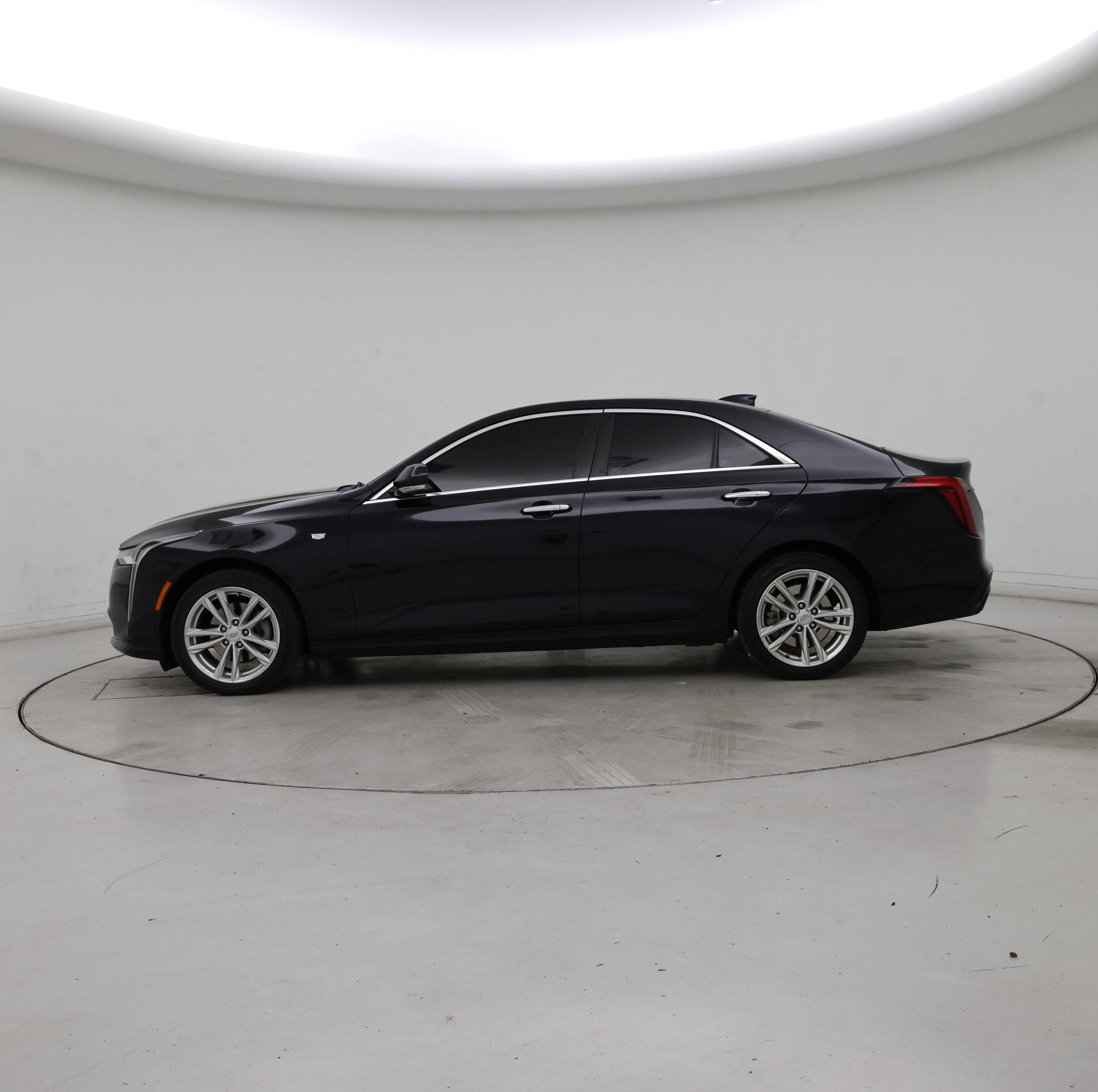 Thumbnail: 2021 Cadillac CT4 - 3