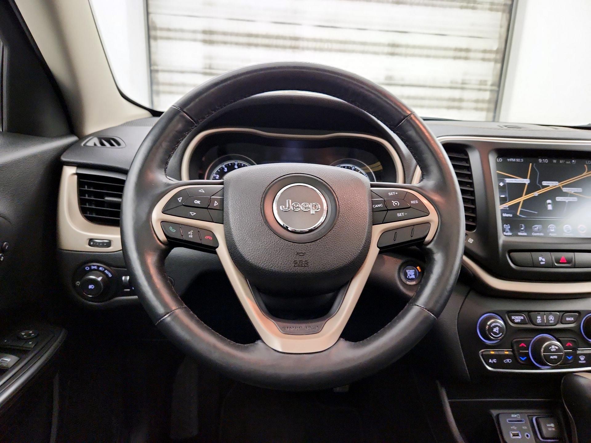 Thumbnail: 2015 Jeep Cherokee - 10