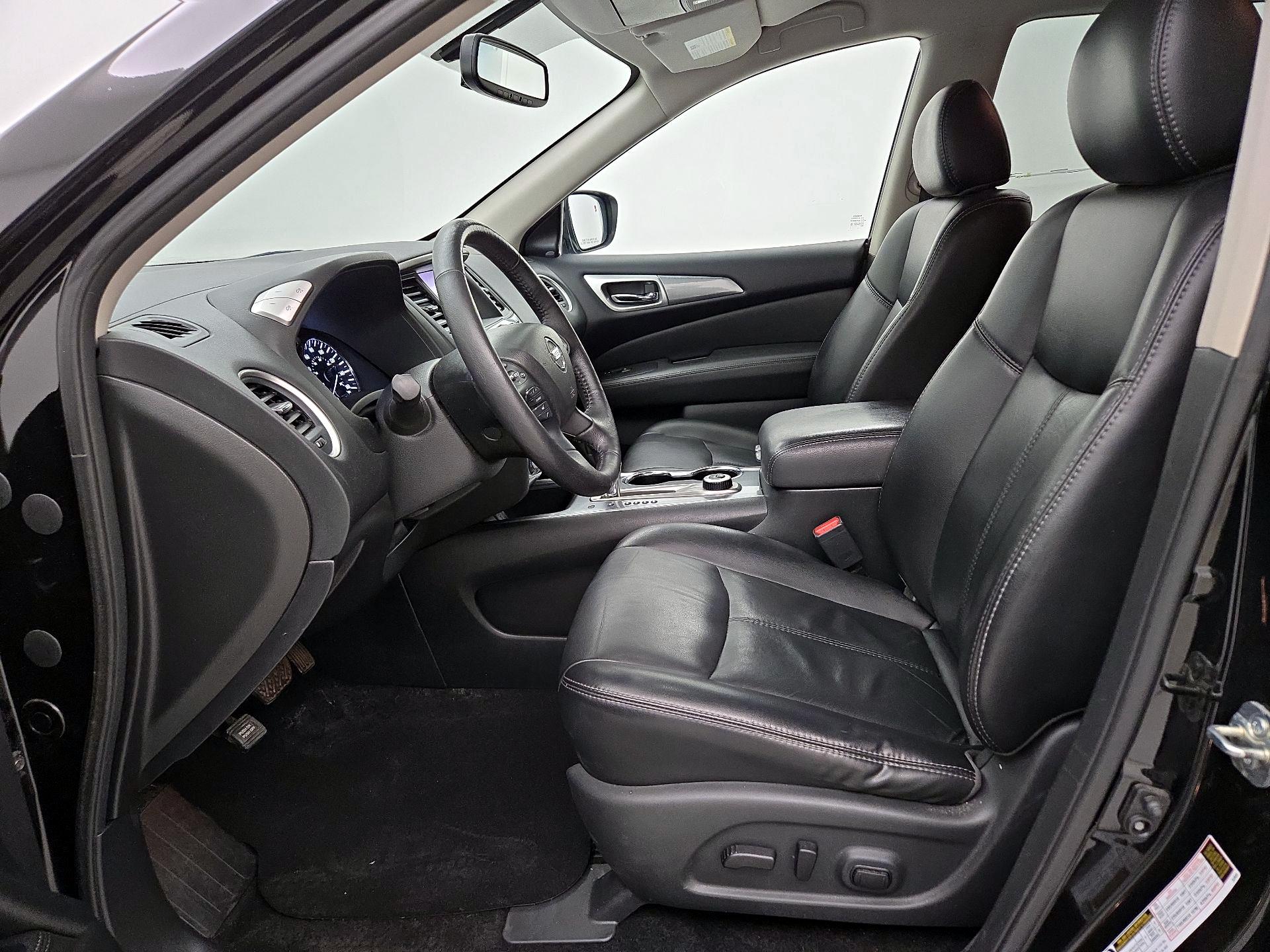 Thumbnail: 2019 Nissan Pathfinder - 11