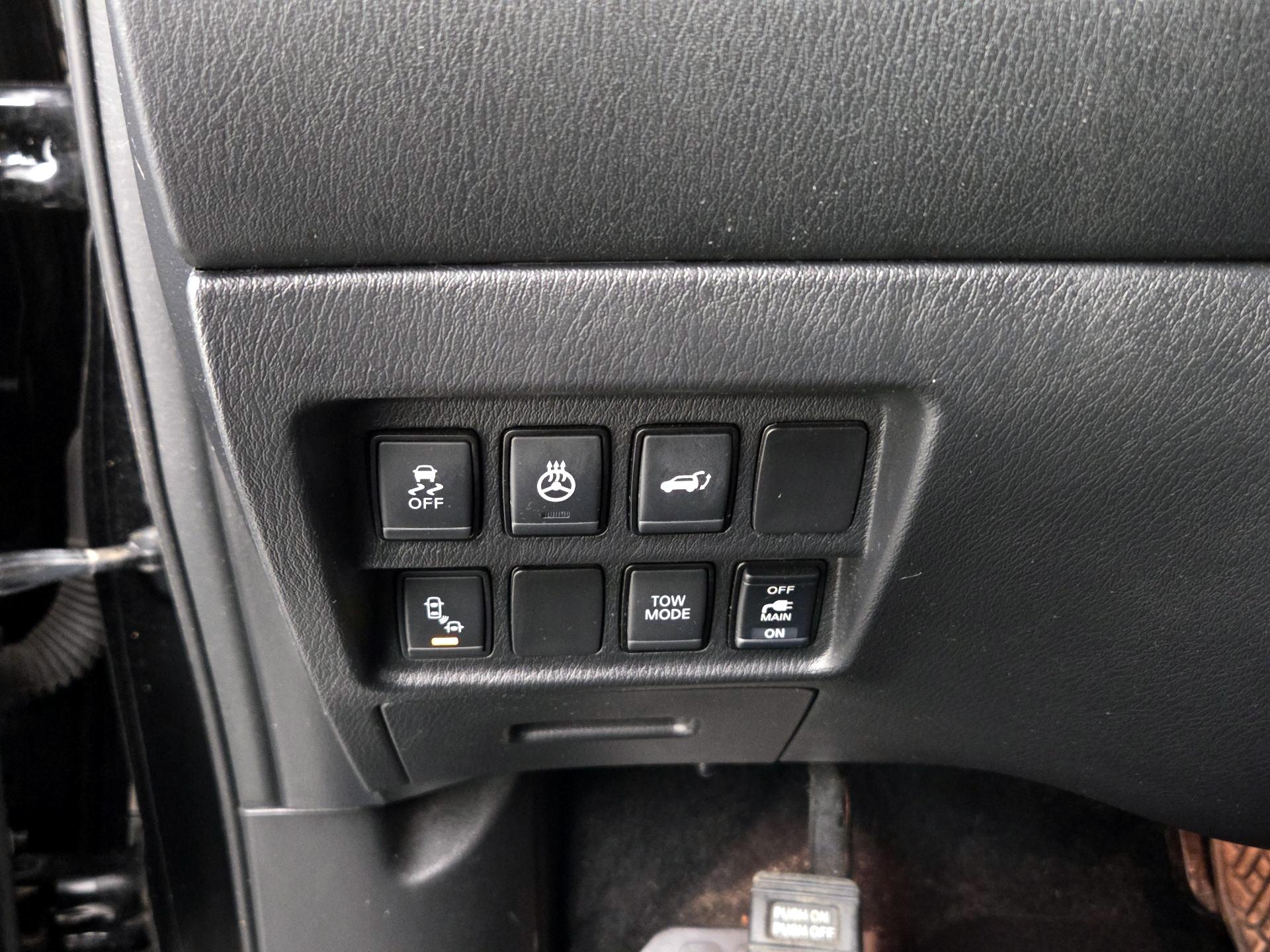 Thumbnail: 2019 Nissan Pathfinder - 13