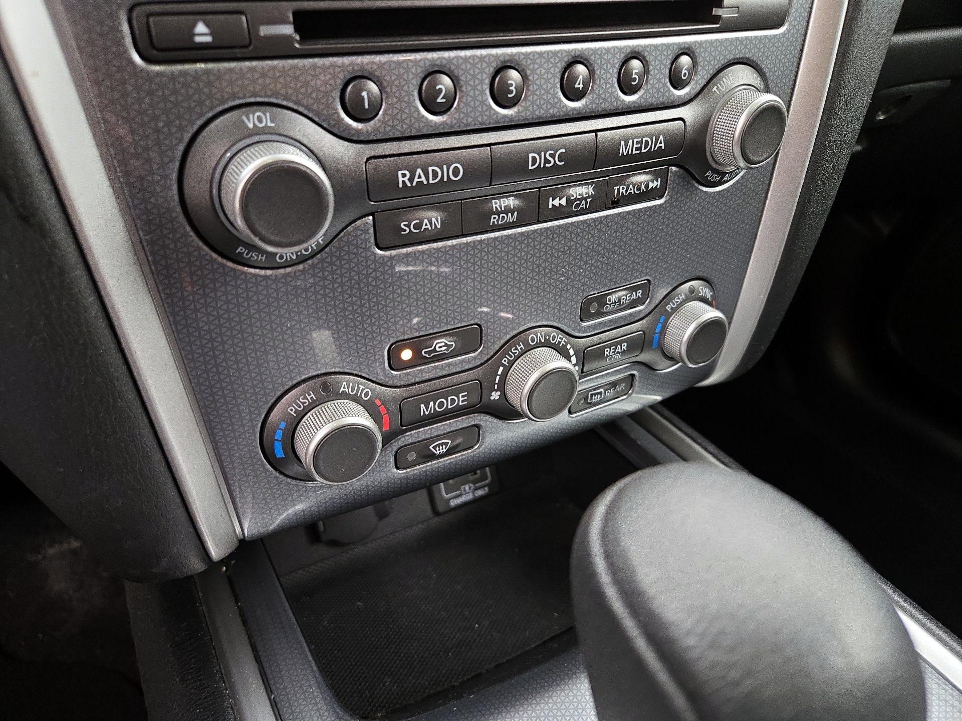 Thumbnail: 2019 Nissan Pathfinder - 17