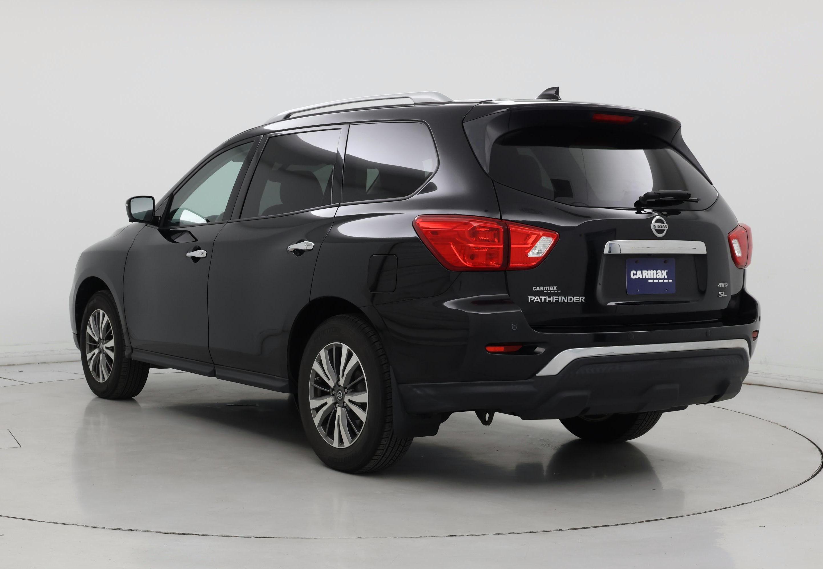 Thumbnail: 2019 Nissan Pathfinder - 2