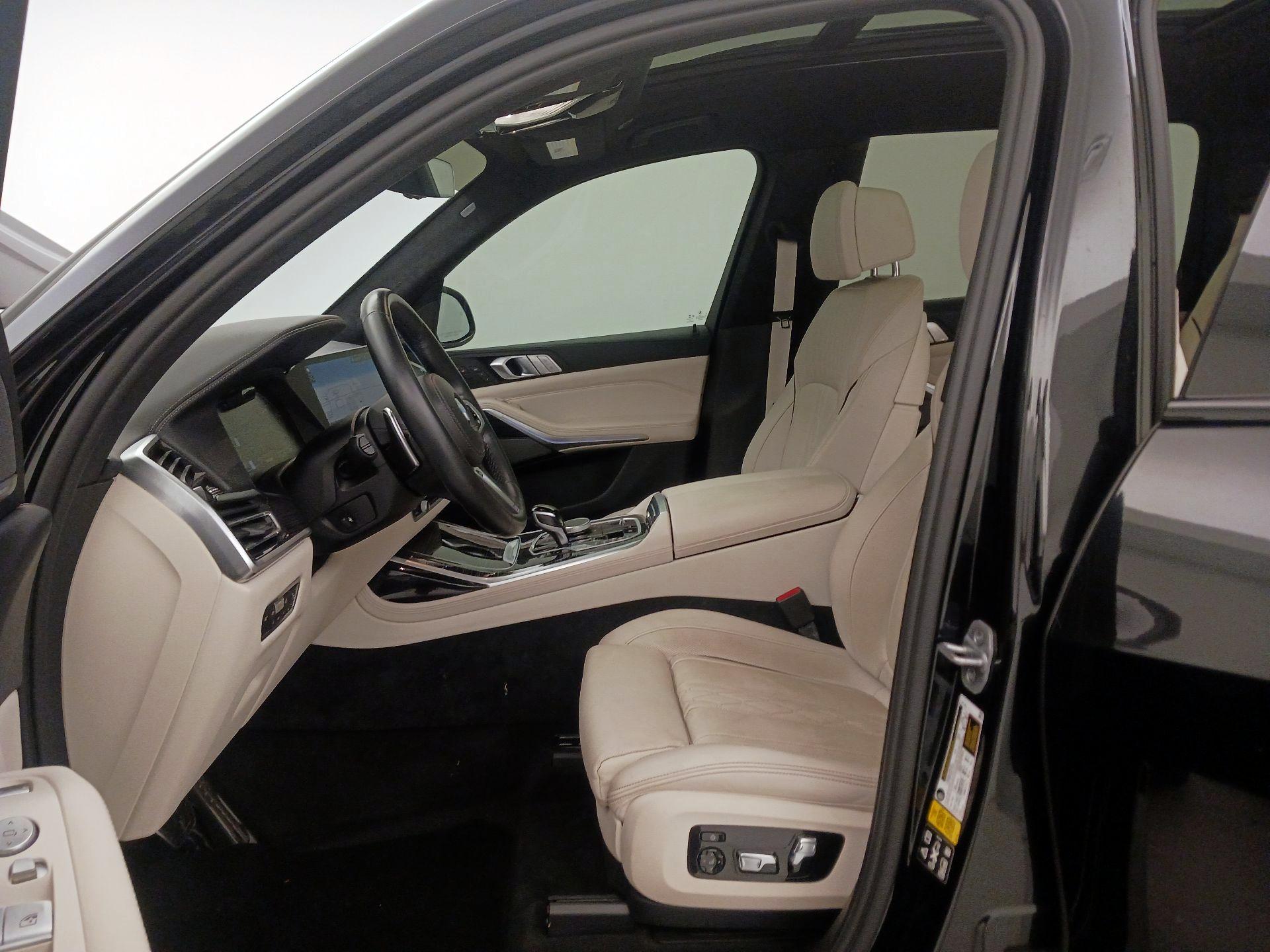 Thumbnail: 2022 BMW X7 - 11