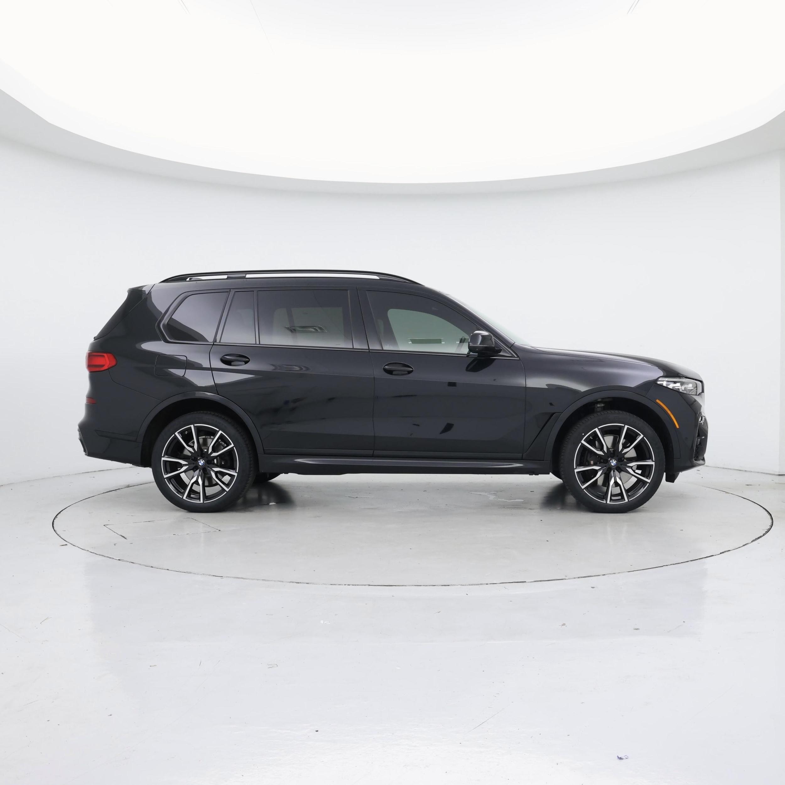 Thumbnail: 2022 BMW X7 - 7