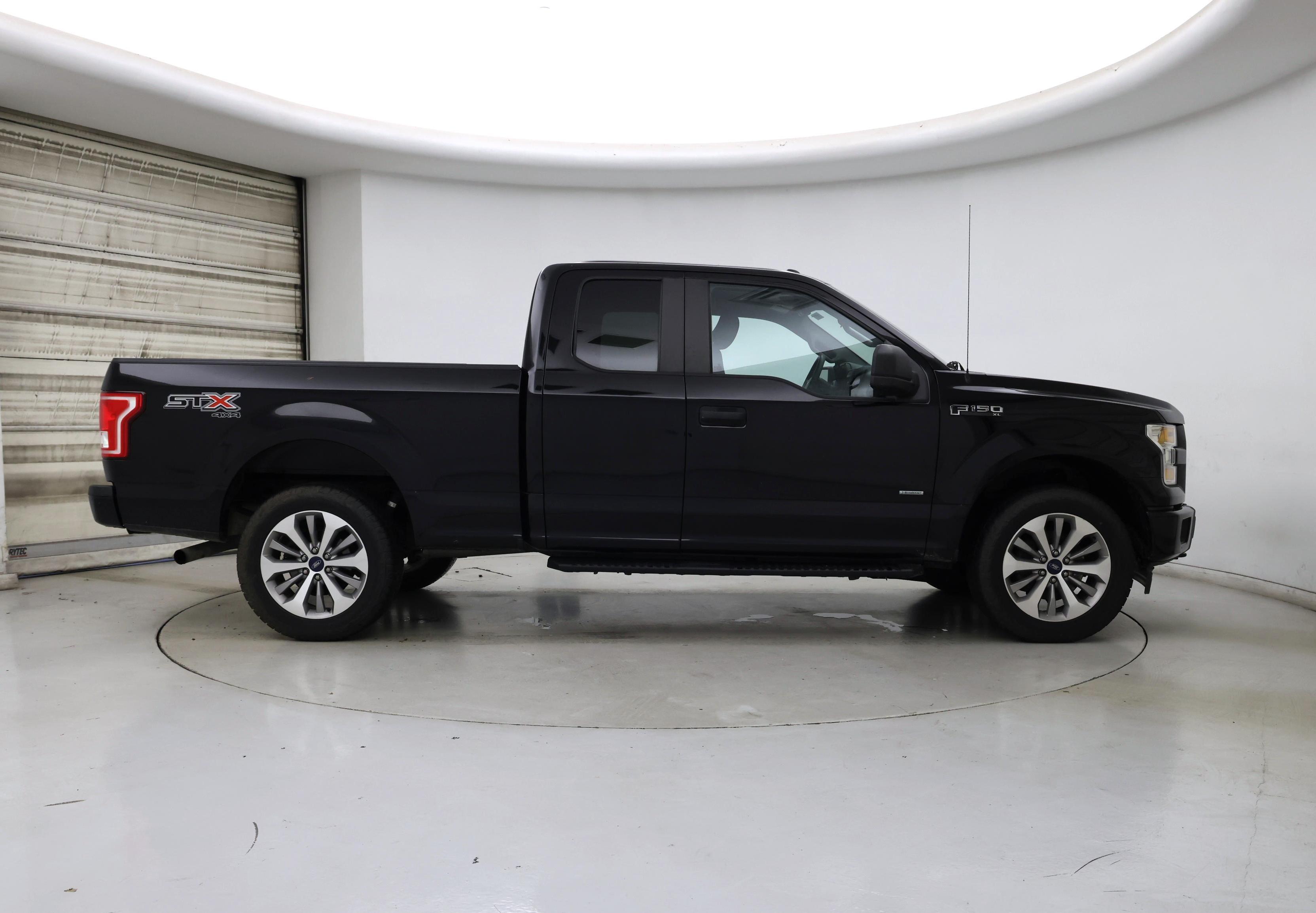 Thumbnail: 2017 Ford F-150 - 7