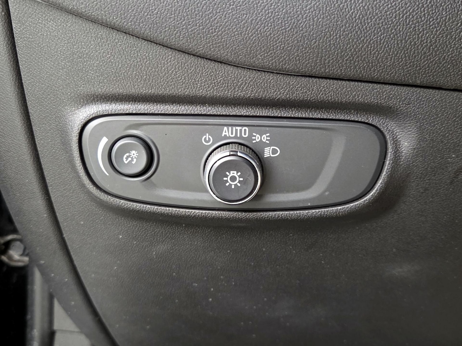 2023 Chevrolet Equinox LS - Photo 14