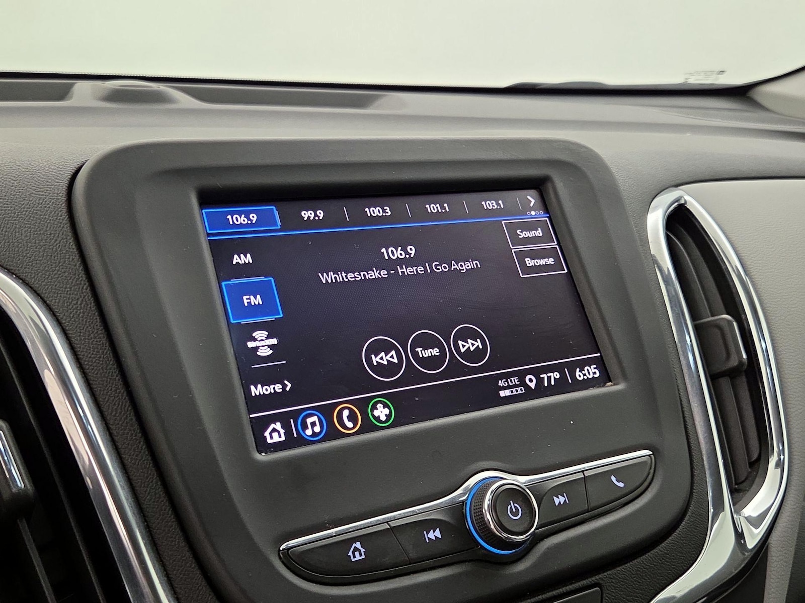 2023 Chevrolet Equinox LS - Photo 16