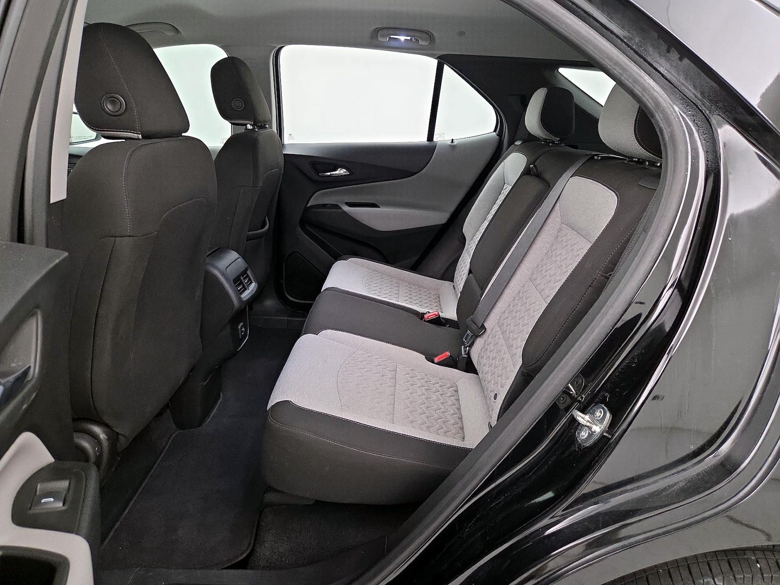2023 Chevrolet Equinox LS - Photo 20