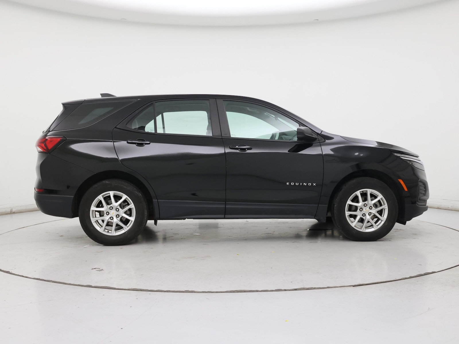 2023 Chevrolet Equinox LS - Photo 8