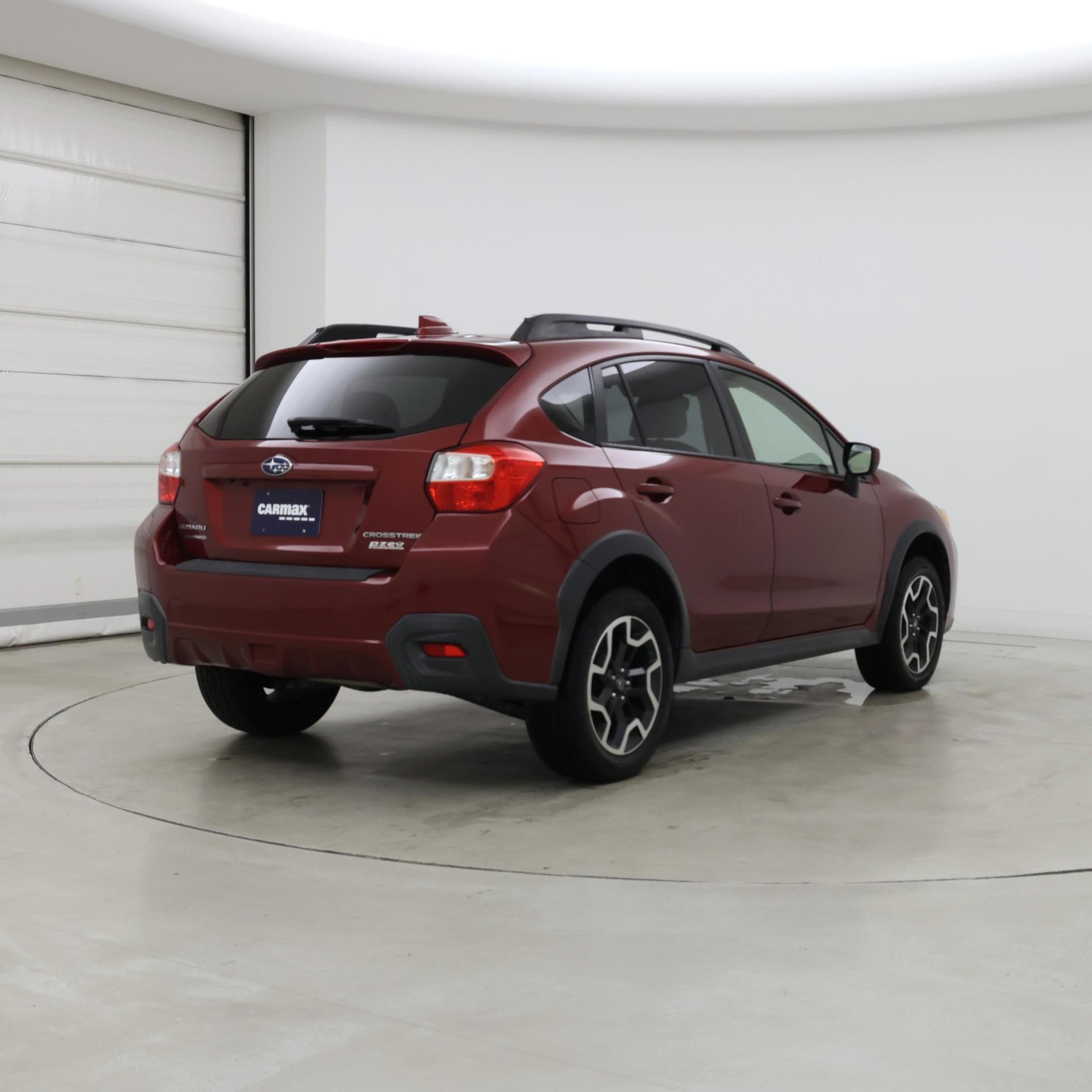 Thumbnail: 2017 Subaru Crosstrek - 8