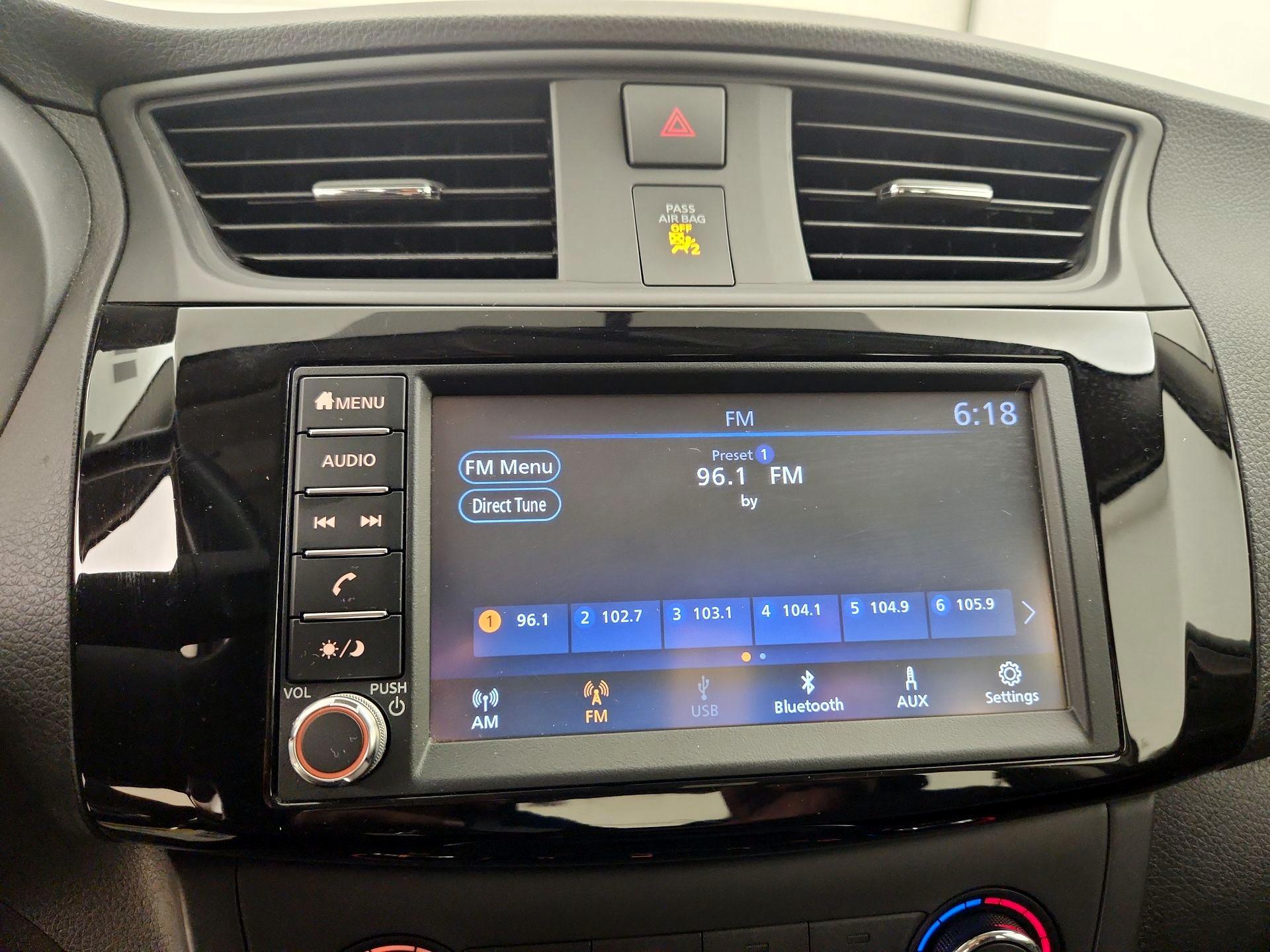 Thumbnail: 2019 Nissan Sentra - 15