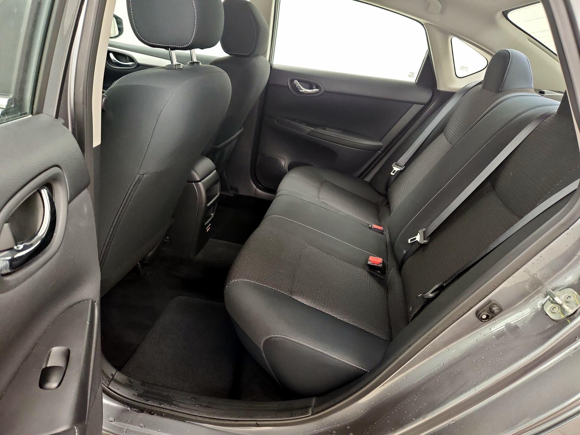 Thumbnail: 2019 Nissan Sentra - 19