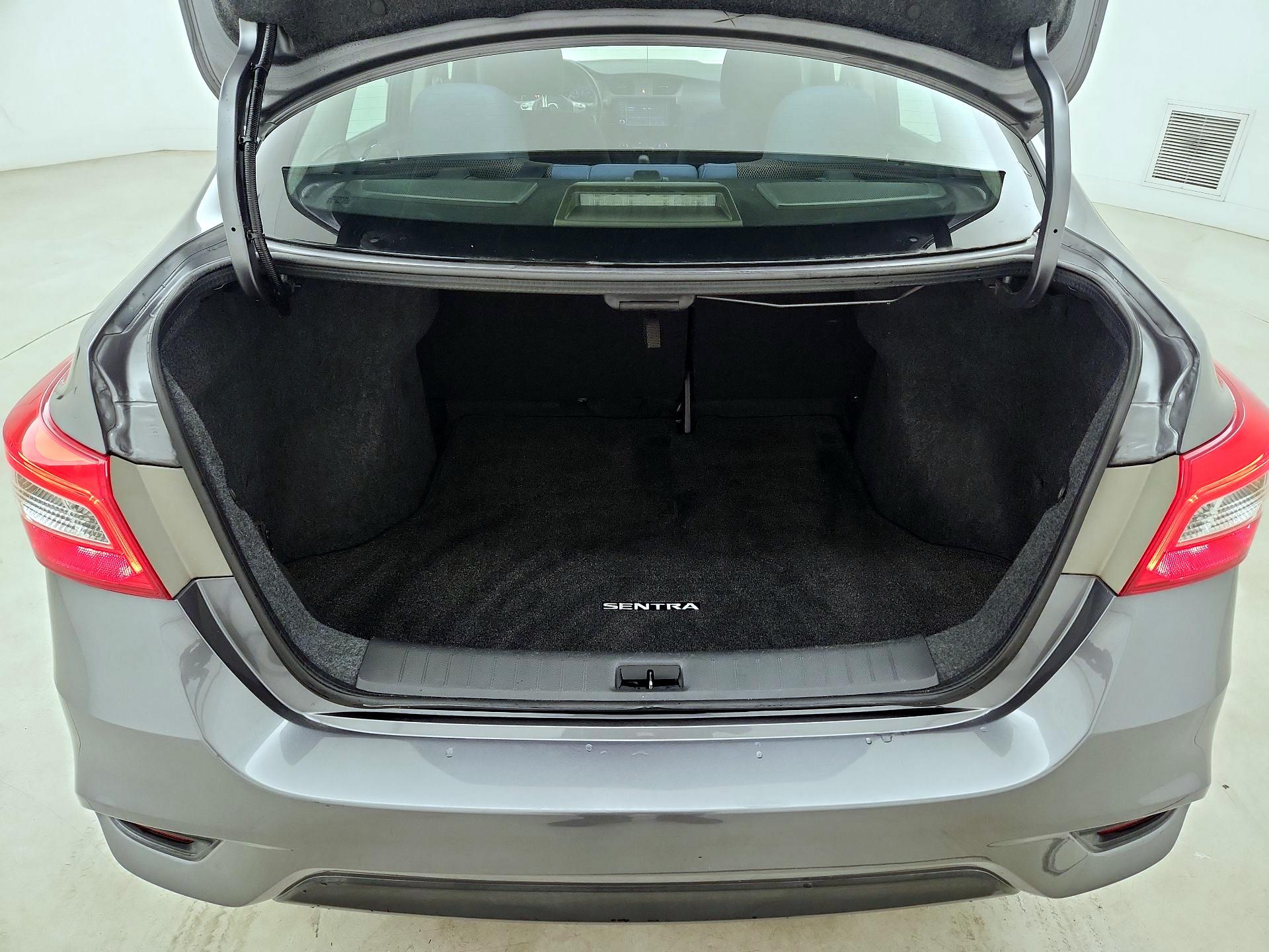 Thumbnail: 2019 Nissan Sentra - 20