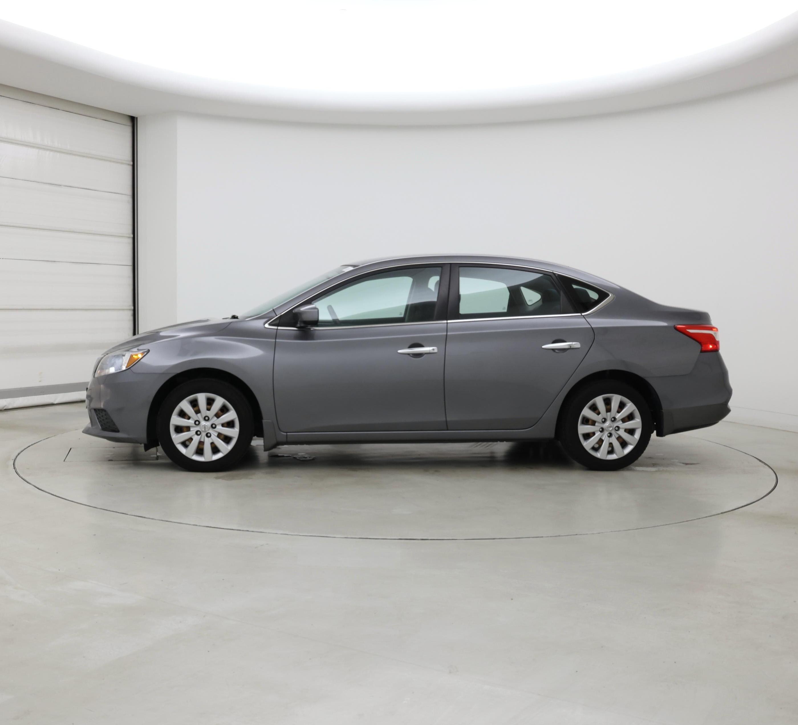 Thumbnail: 2019 Nissan Sentra - 3
