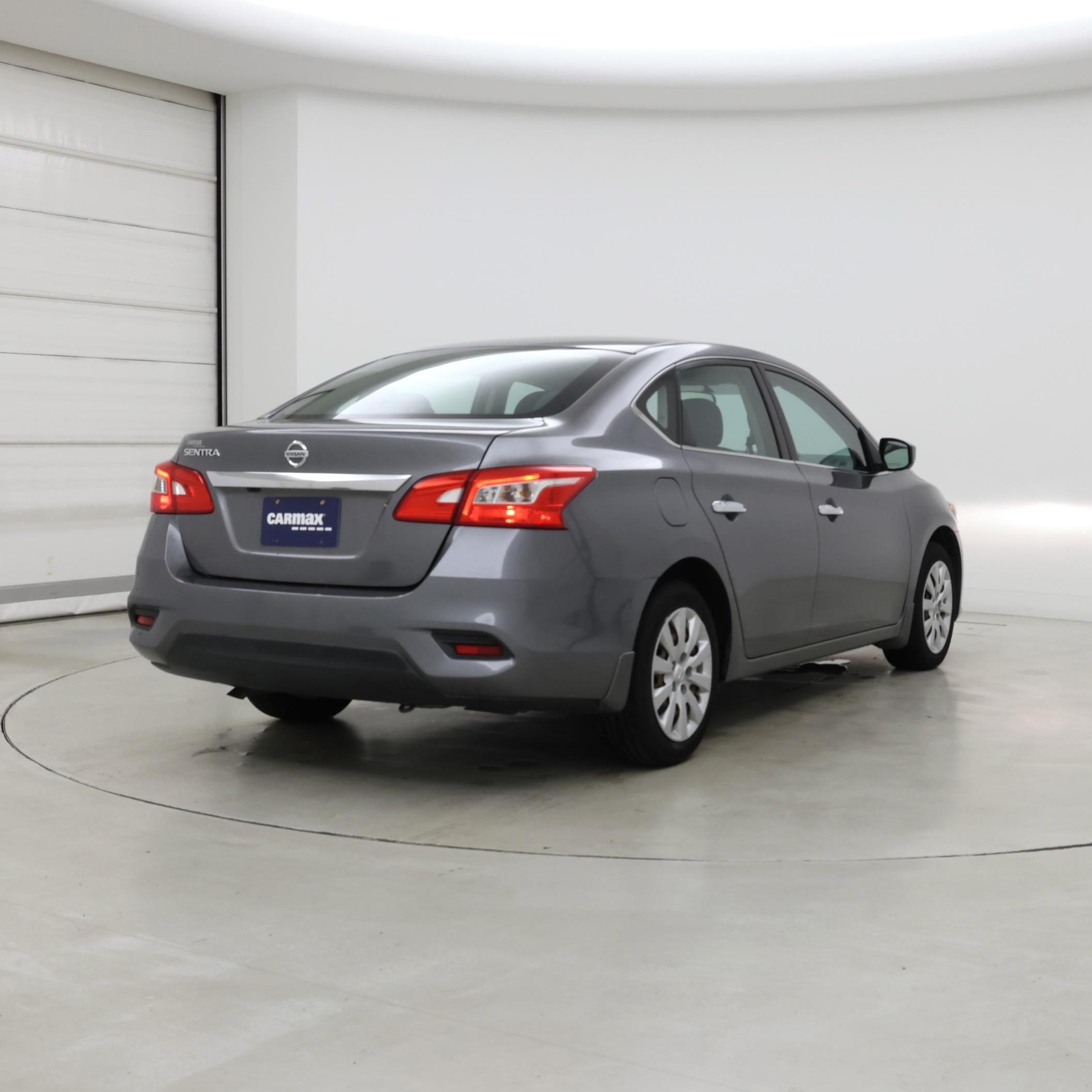 Thumbnail: 2019 Nissan Sentra - 8