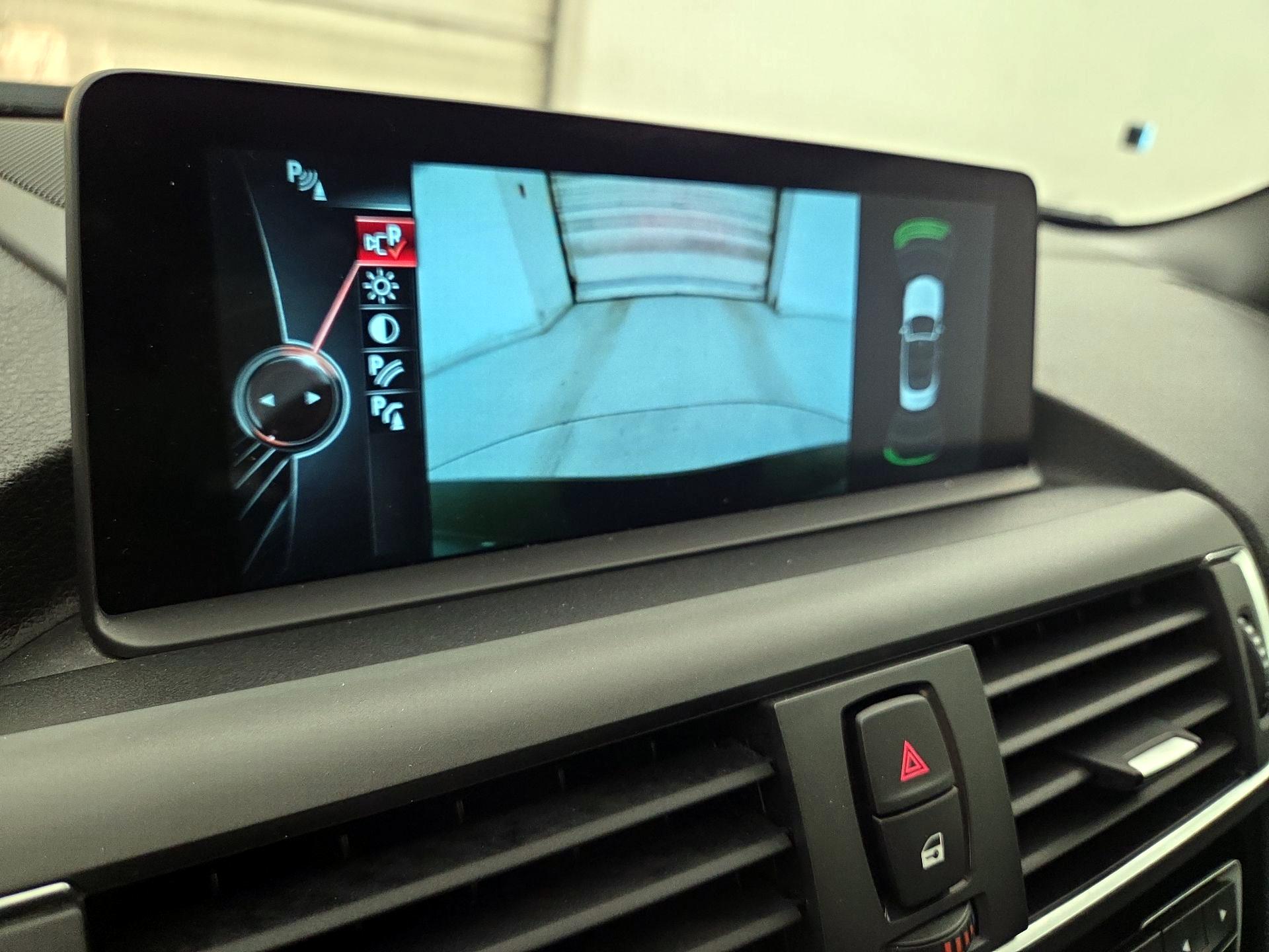 Thumbnail: 2015 BMW 2 Series - 15