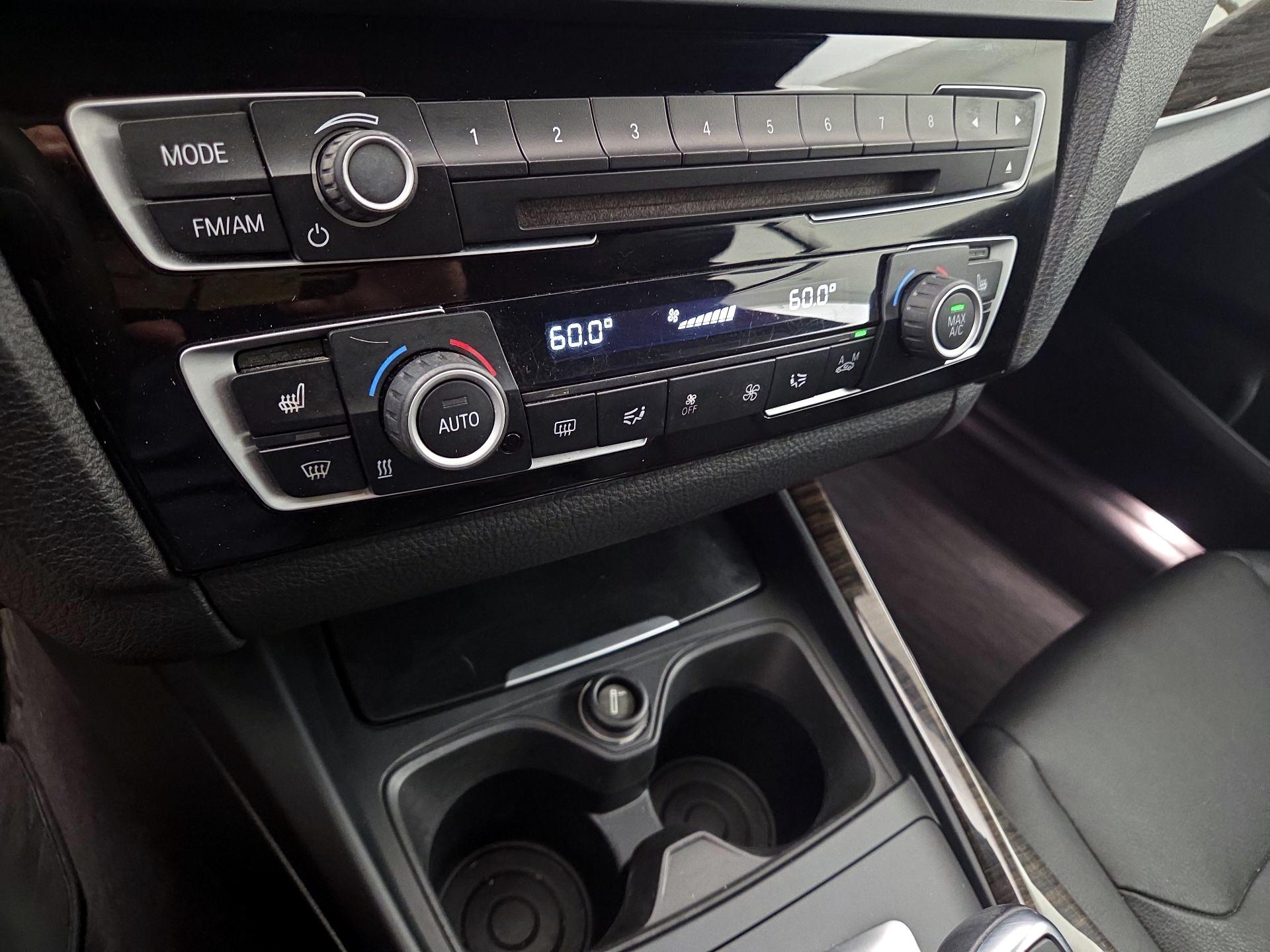 Thumbnail: 2015 BMW 2 Series - 17